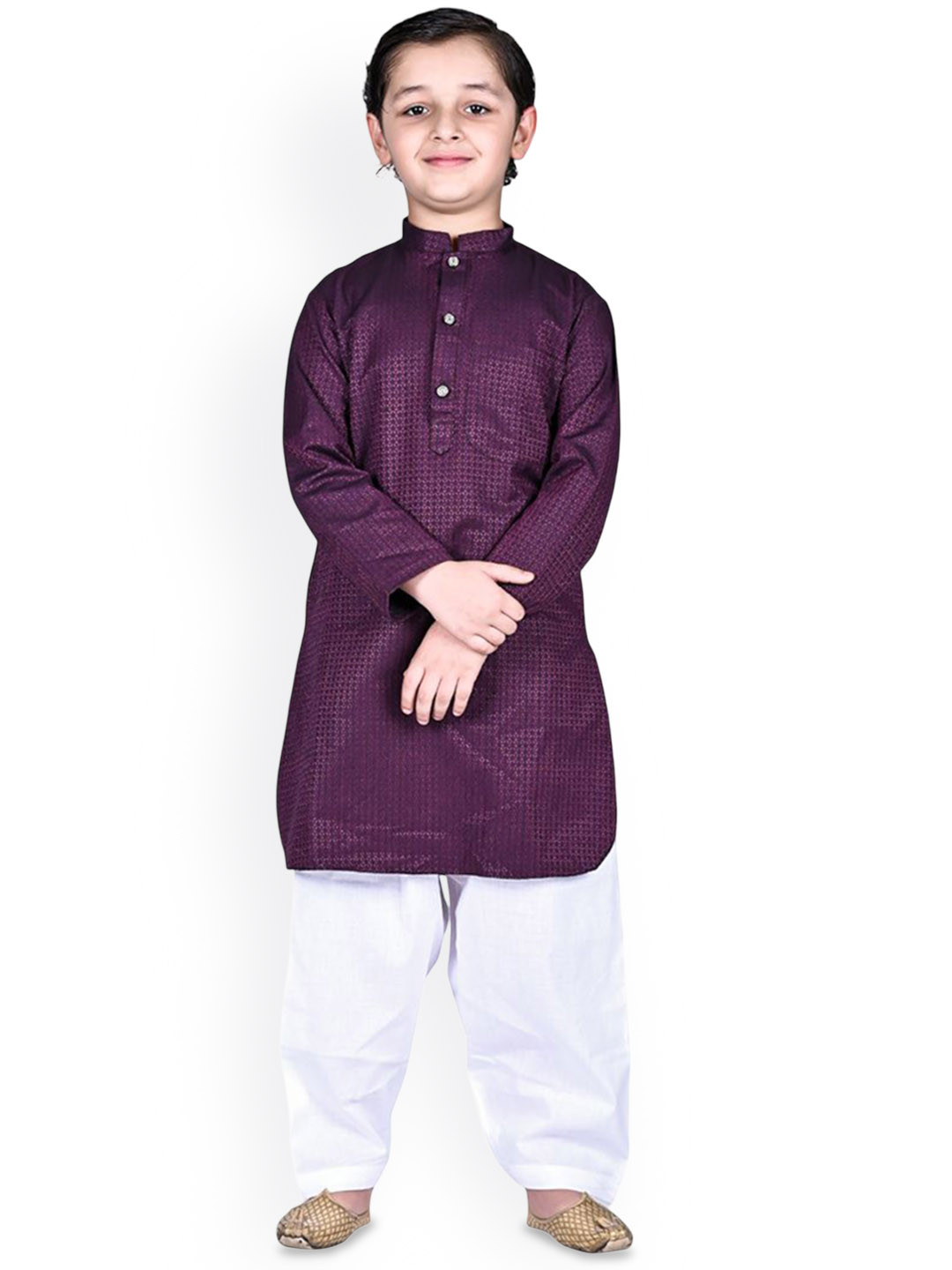 itsmycostume Boys Mandarin Collar Regular Pure Cotton Straight Kurta with Salwar, Maroon
itsmycostume Boys Mandarin Collar Regular Pure Cotton Straight Kurta with Salwar, Maroon
