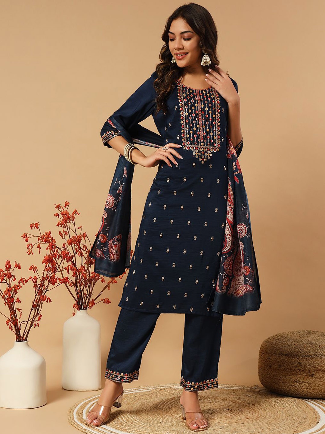 Anouk Navy Blue Floral Embroidered Chanderi Silk Straight Kurta with Trousers & Dupatta
Anouk Navy Blue Floral Embroidered Chanderi Silk Straight Kurta with Trousers & Dupatta