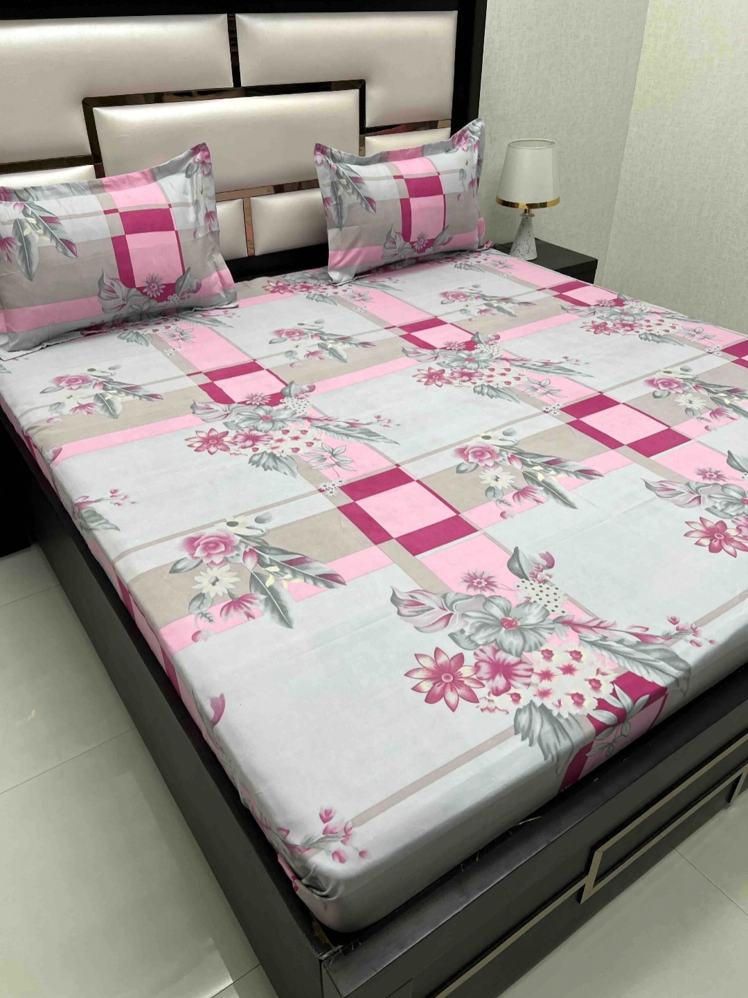Pure Decor Queen Size Double Bed Bedsheet With 2 Pillow Covers 2.28m X 2.54m, Green
Pure Decor Queen Size Double Bed Bedsheet With 2 Pillow Covers 2.28m X 2.54m, Green