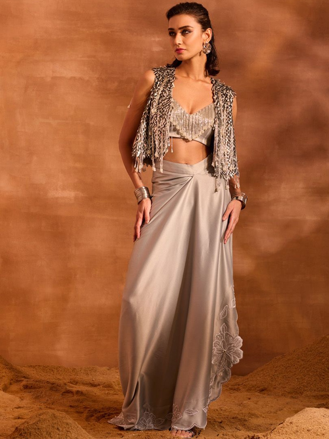 DIVYA AGGARWAL Embellished Shoulder Straps Neck Sleeveless Top With Skirt With Shrug, Silver
DIVYA AGGARWAL Embellished Shoulder Straps Neck Sleeveless Top With Skirt With Shrug, Silver