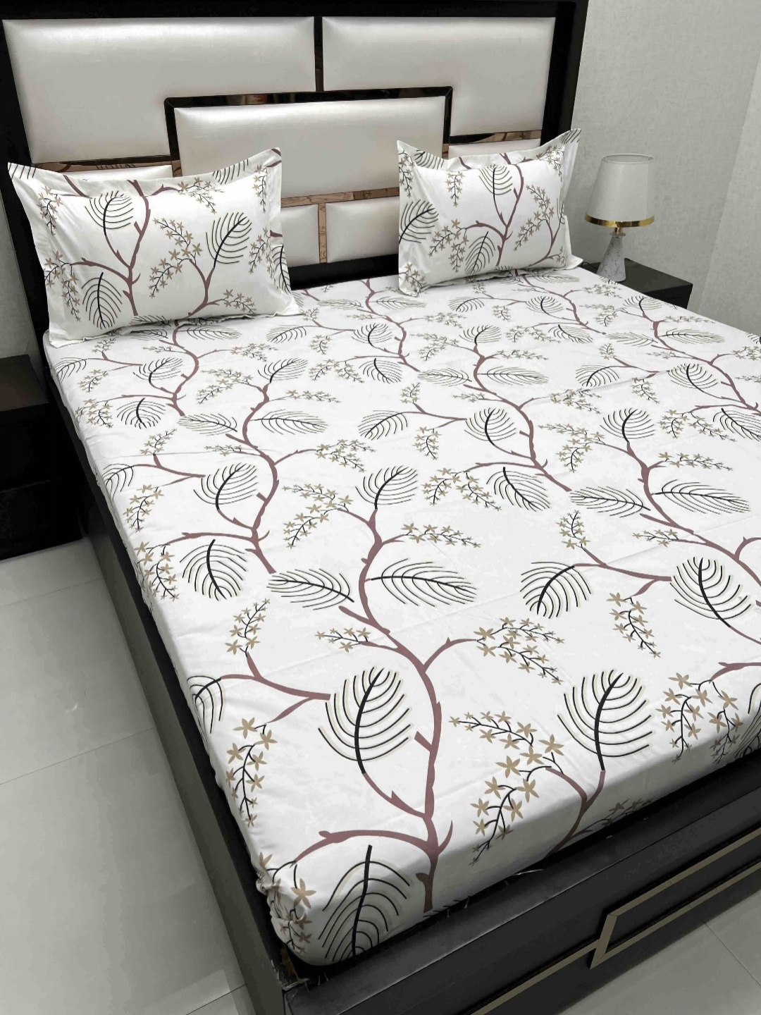 Pure Decor Queen Size Double Bed Bedsheet With 2 Pillow Covers 2.28 m x 2.54 m, White
Pure Decor Queen Size Double Bed Bedsheet With 2 Pillow Covers 2.28 m x 2.54 m, White
