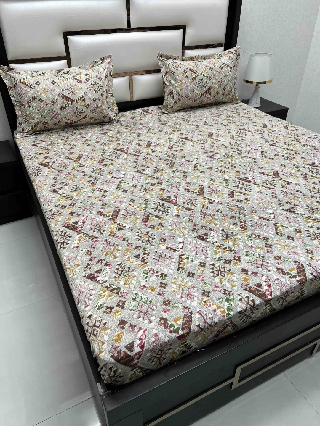 Pure Decor Cotton Queen Size Double Bedsheet With 2 Pillow Covers 2.28m X 2.54m, Grey
Pure Decor Cotton Queen Size Double Bedsheet With 2 Pillow Covers 2.28m X 2.54m, Grey