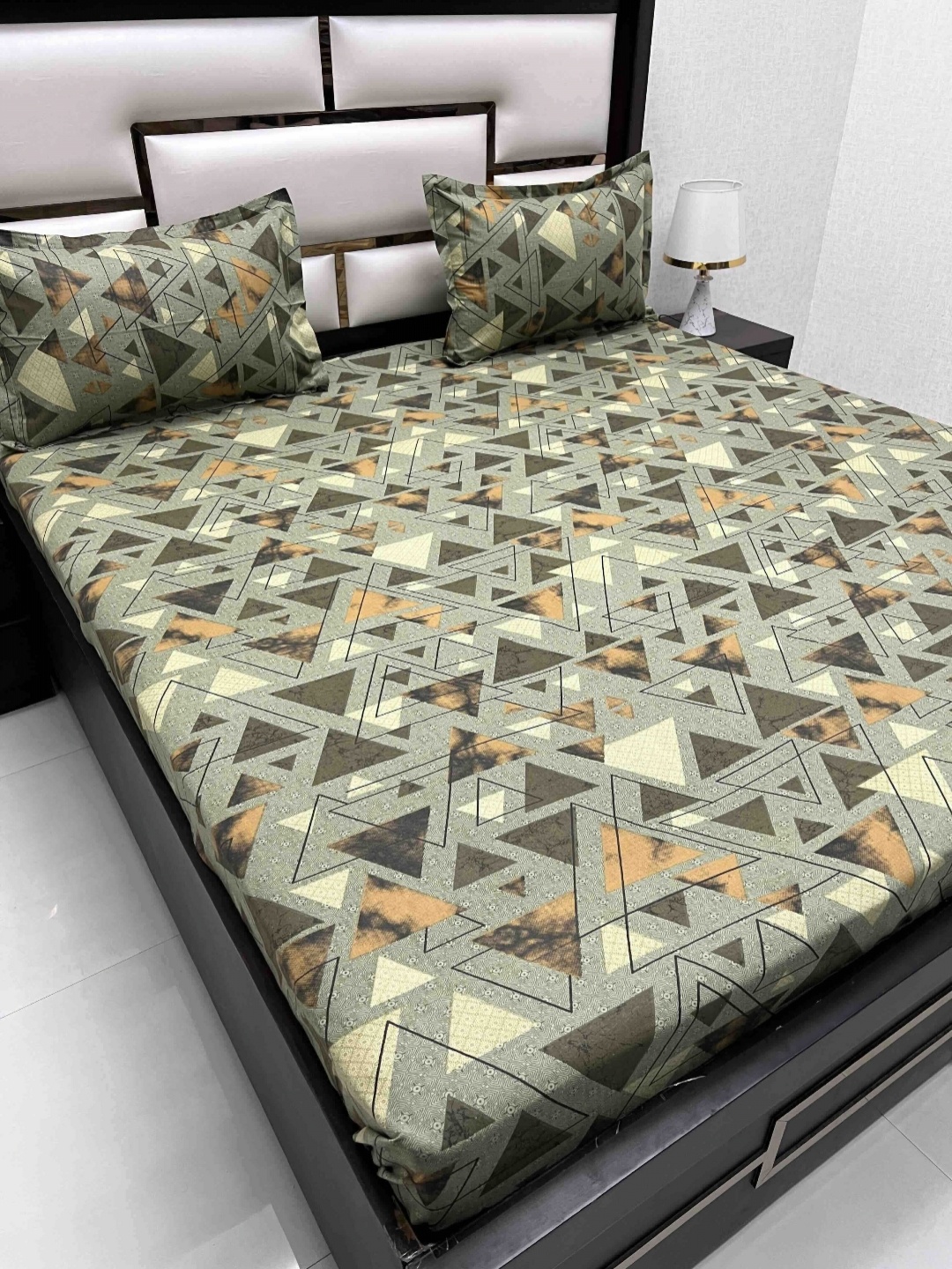 Pure Decor Cotton Queen Size Double Bedsheet With 2 Pillow Covers 2.28m X 2.54m, Green
Pure Decor Cotton Queen Size Double Bedsheet With 2 Pillow Covers 2.28m X 2.54m, Green