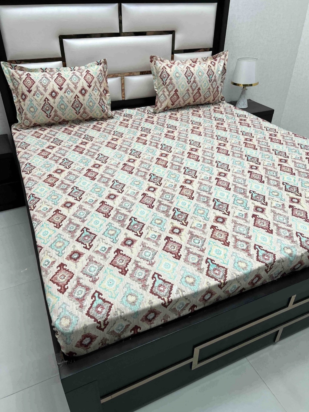 Pure Decor Cotton Queen Size Double Bedsheet With 2 Pillow Covers 2.28m X 2.54m, Maroon
Pure Decor Cotton Queen Size Double Bedsheet With 2 Pillow Covers 2.28m X 2.54m, Maroon