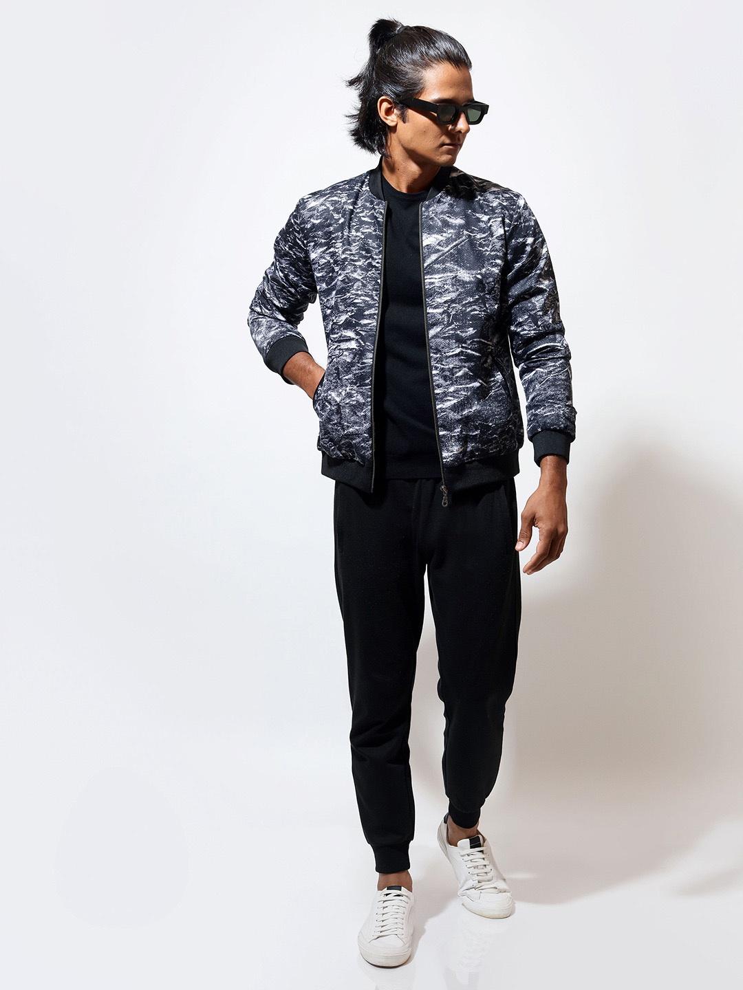 VIVEK KARUNAKARAN Men Stand Collar Abstract Printed Cotton Casual Bomber Jacket, Grey
VIVEK KARUNAKARAN Men Stand Collar Abstract Printed Cotton Casual Bomber Jacket, Grey