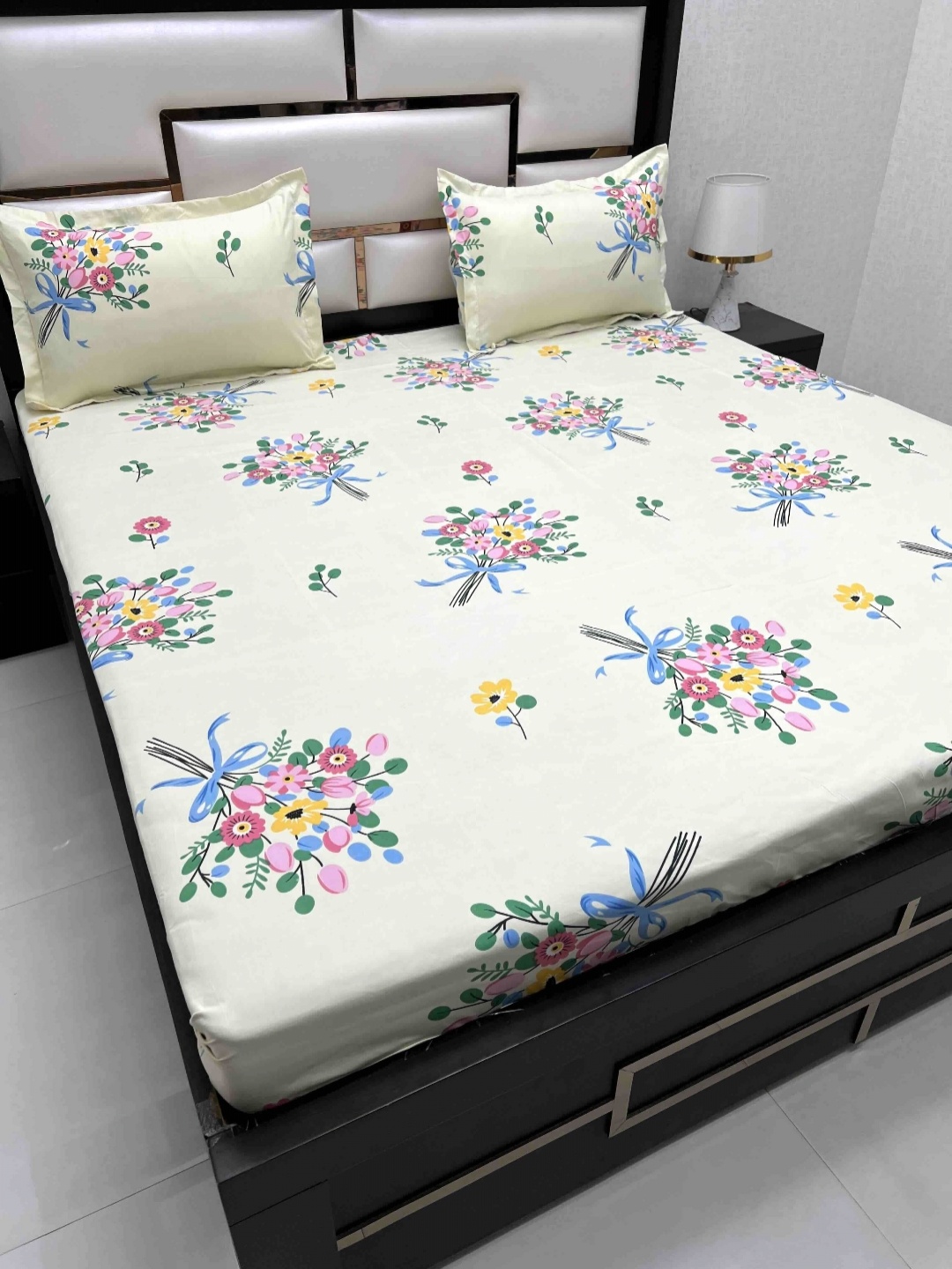 Pure Decor Queen Size Double Bed Bedsheet With 2 Pillow Covers 2.28 m x 2.54 m, Cream
Pure Decor Queen Size Double Bed Bedsheet With 2 Pillow Covers 2.28 m x 2.54 m, Cream