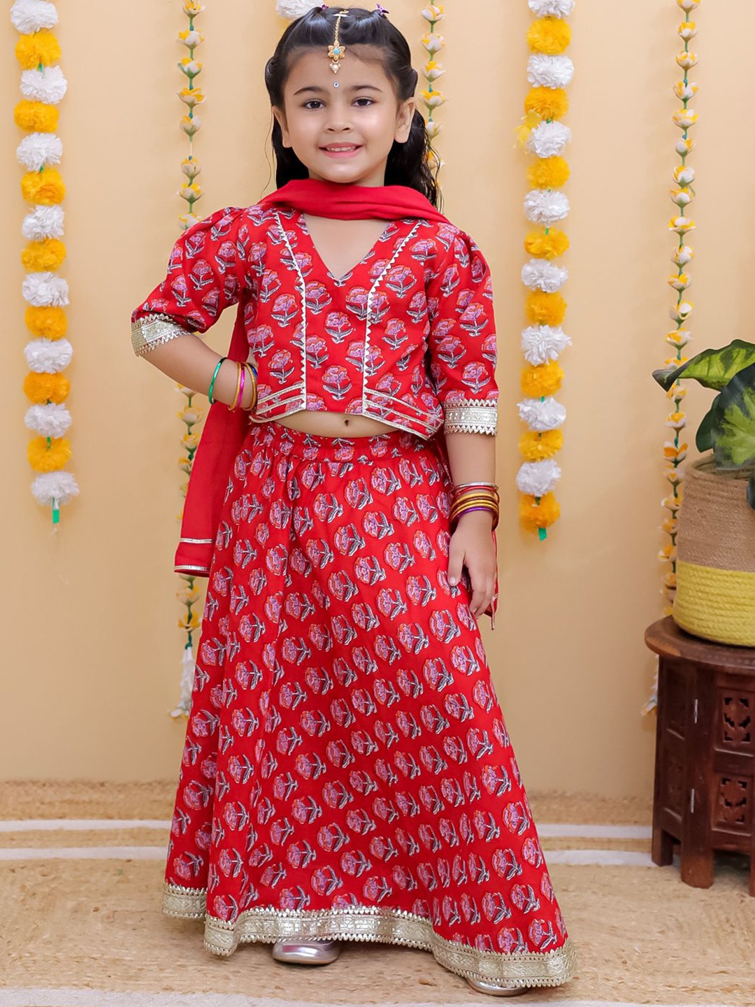 UNBIND Girls Floral Printed Gotta Patti Cotton Ready to Wear Lehenga & Blouse With Dupatta, Red
UNBIND Girls Floral Printed Gotta Patti Cotton Ready to Wear Lehenga & Blouse With Dupatta, Red