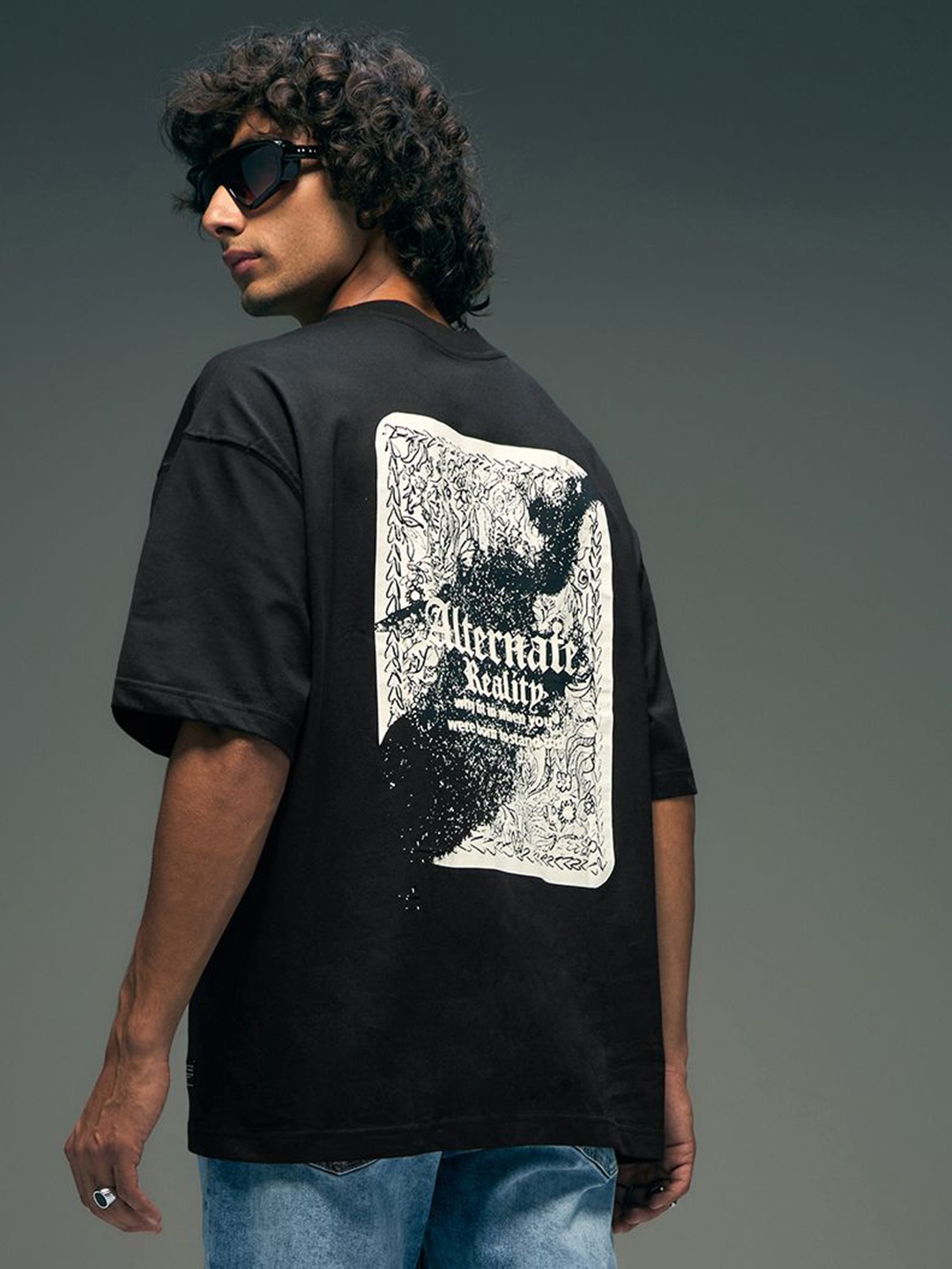 Flying Machine Typography Printed Drop-Shoulder Sleeves Pure Cotton Oversized T-shirt, Black
Flying Machine Typography Printed Drop-Shoulder Sleeves Pure Cotton Oversized T-shirt, Black
