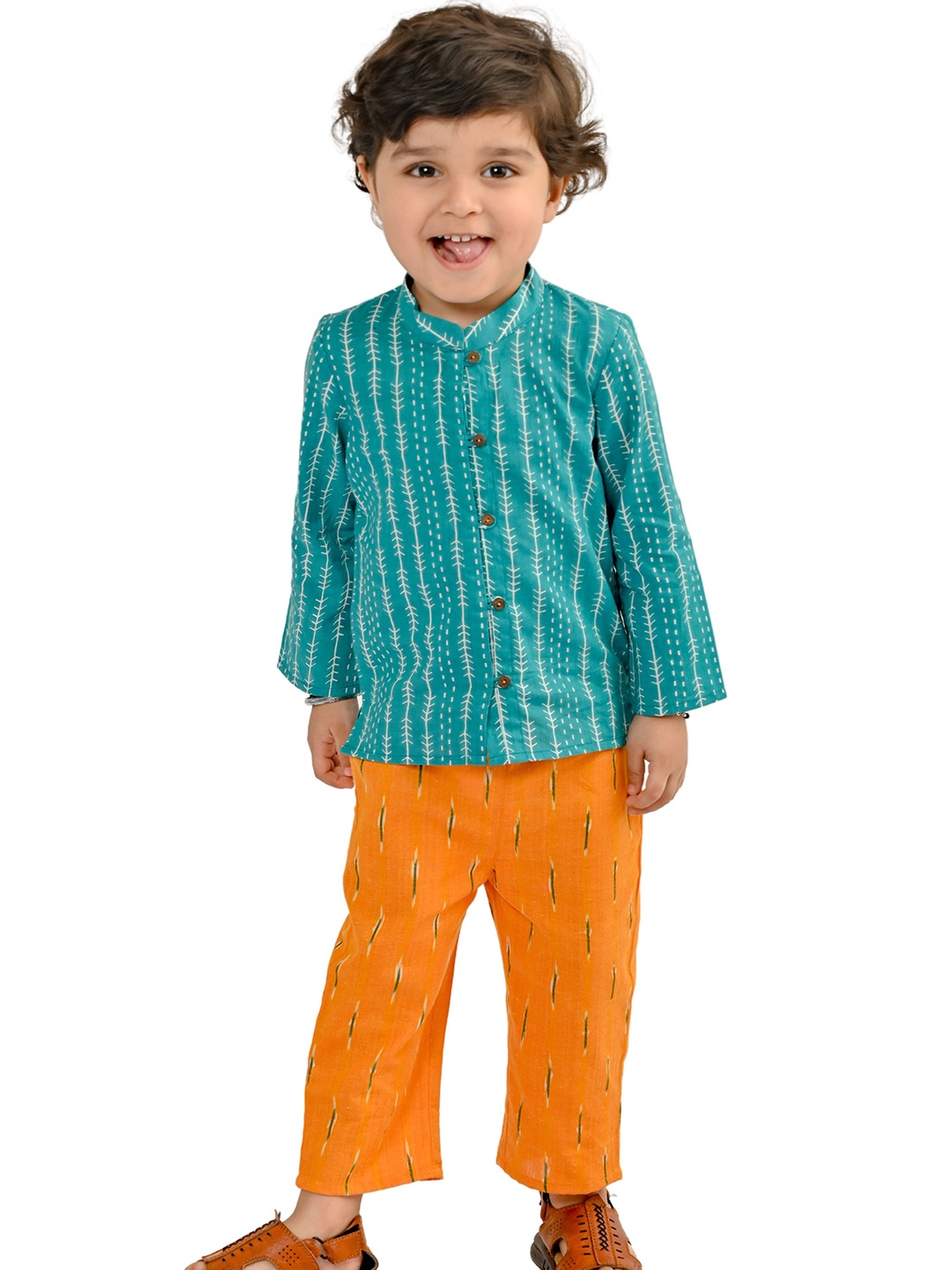 Tiny Bunnies Boys Pack Of 2 Printed Mandarin Collar Pure Cotton Kurta With Trouser, Green
Tiny Bunnies Boys Pack Of 2 Printed Mandarin Collar Pure Cotton Kurta With Trouser, Green