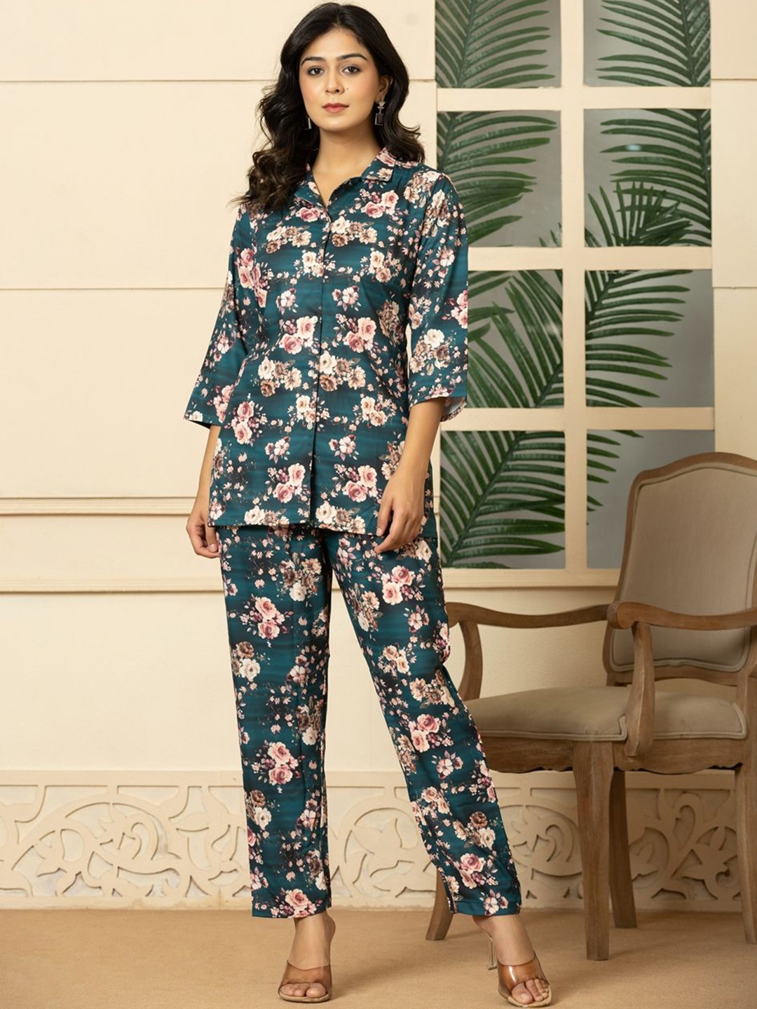FLAMBOYANT Floral Printed Shirt Collar Three-Quarter Sleeves Shirt With Trouser, Green
FLAMBOYANT Floral Printed Shirt Collar Three-Quarter Sleeves Shirt With Trouser, Green
