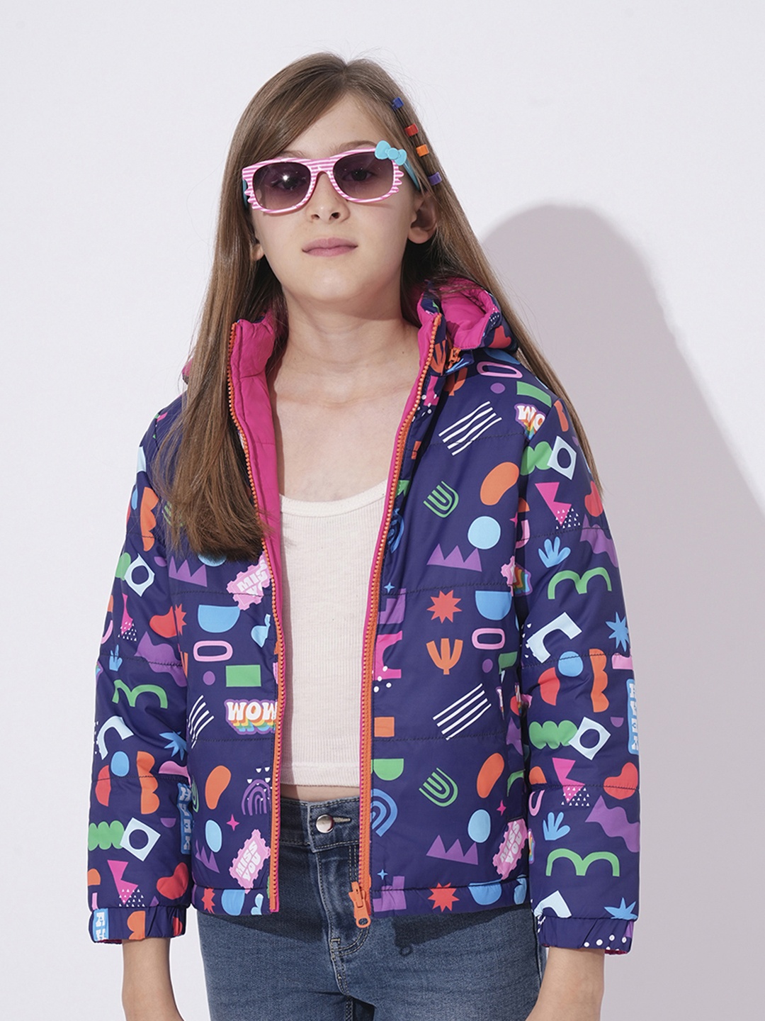 Vero Moda Girls Hooded Conversational Printed Casual Puffer Reversible Jacket, Navy blue
Vero Moda Girls Hooded Conversational Printed Casual Puffer Reversible Jacket, Navy blue