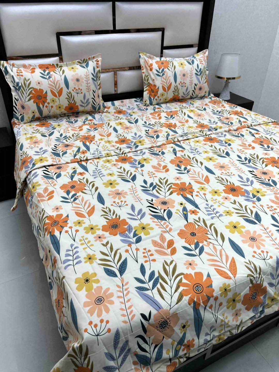 Pure Decor Bedding of 4 Pieces Bedsheet Set (2.74m X 2.74m) with Comforter (2.21m X 2.46m), White
Pure Decor Bedding of 4 Pieces Bedsheet Set (2.74m X 2.74m) with Comforter (2.21m X 2.46m), White