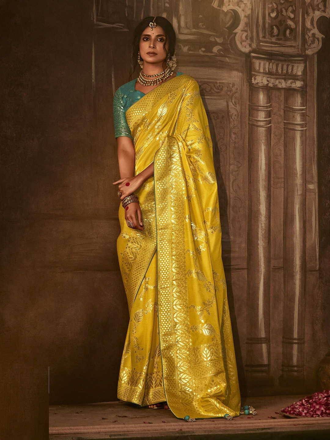 MAHALASA Woven Design Zari Kanjeevaram Saree, Yellow 
MAHALASA Woven Design Zari Kanjeevaram Saree, Yellow
