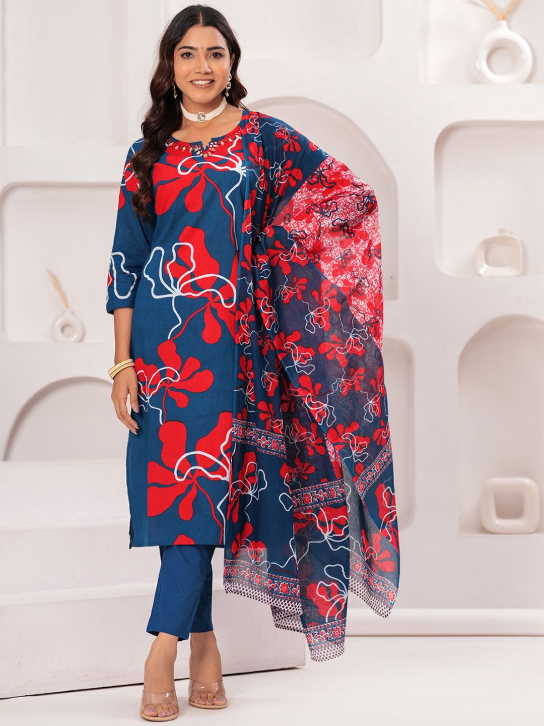 BAESD Women Floral Printed Regular Sequinned Kurta with Trousers & With Dupatta, Blue
BAESD Women Floral Printed Regular Sequinned Kurta with Trousers & With Dupatta, Blue