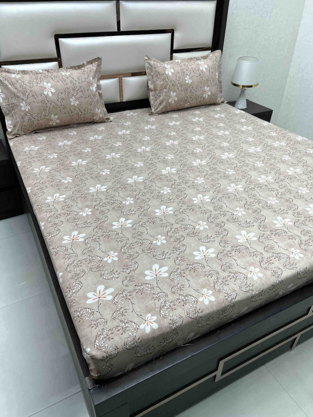 Pure Decor Cotton Queen Size Double Bedsheet With 2 Pillow Covers 2.28m X 2.54m, Grey
Pure Decor Cotton Queen Size Double Bedsheet With 2 Pillow Covers 2.28m X 2.54m, Grey