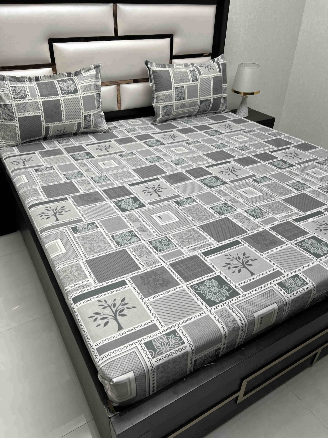 Pure Decor Passion Grey Geometric Pure Cotton 260 TC Queen Bedsheet Set 2.27 m x 2.56 m
Pure Decor Passion Grey Geometric Pure Cotton 260 TC Queen Bedsheet Set 2.27 m x 2.56 m