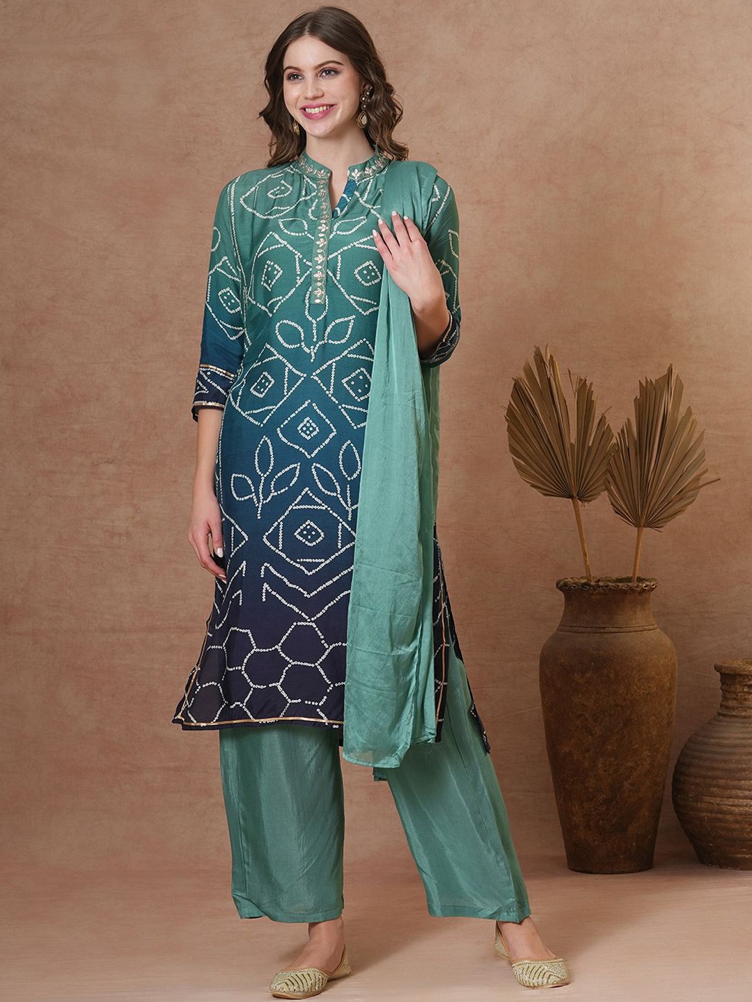 FASHOR Women Bandhani Printed Regular Thread Work Kurta with Palazzos & With Dupatta, Sea green
FASHOR Women Bandhani Printed Regular Thread Work Kurta with Palazzos & With Dupatta, Sea green