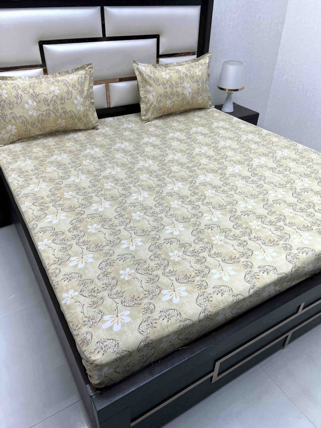 Pure Decor Cotton Queen Size Double Bedsheet With 2 Pillow Covers 2.28m X 2.54m, Yellow
Pure Decor Cotton Queen Size Double Bedsheet With 2 Pillow Covers 2.28m X 2.54m, Yellow