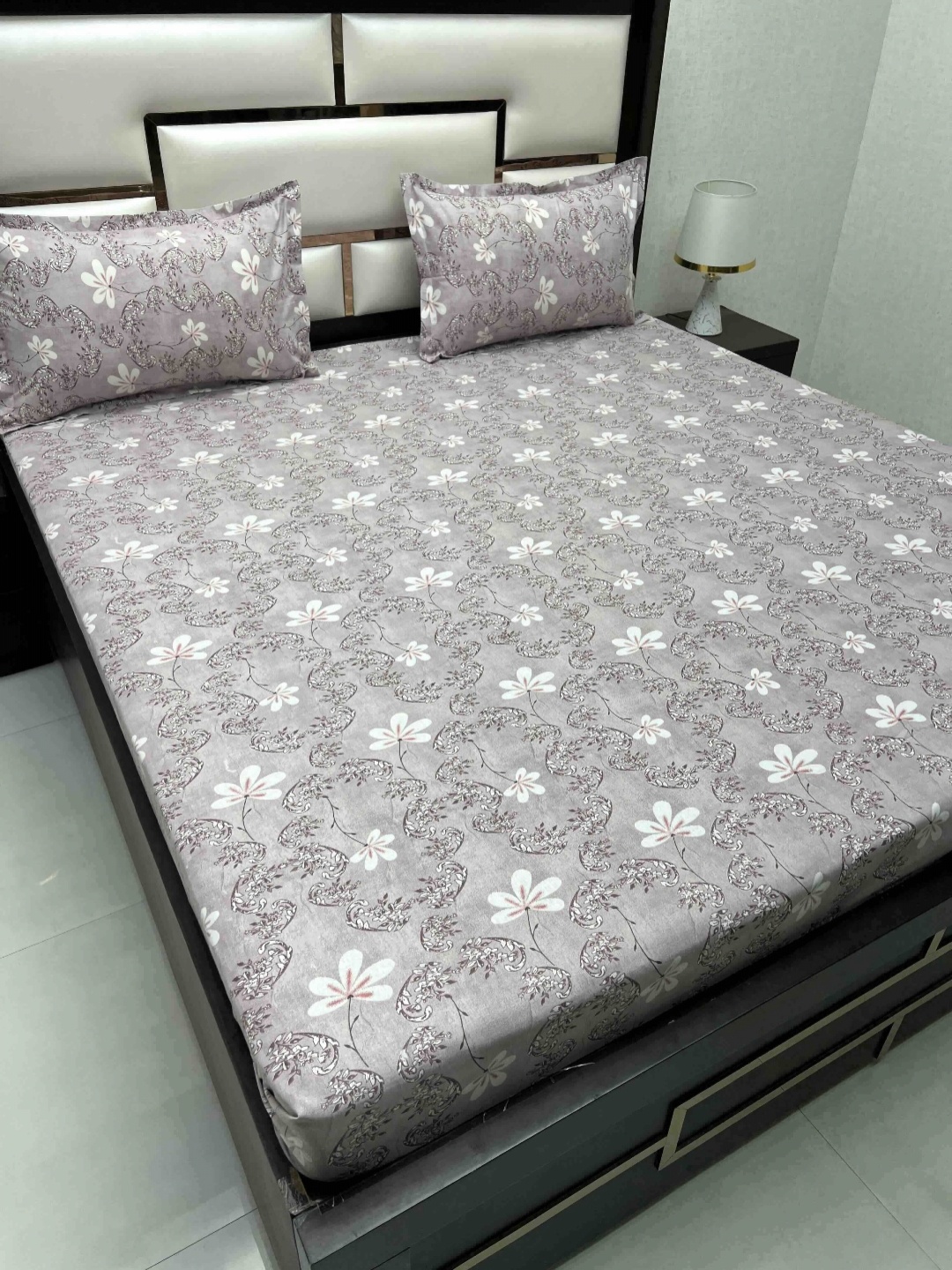 Pure Decor Grey & White Floral 330 TC Queen Bedsheet with 2 Pillow Covers-2.28 x 2.56 m
Pure Decor Grey & White Floral 330 TC Queen Bedsheet with 2 Pillow Covers-2.28 x 2.56 m