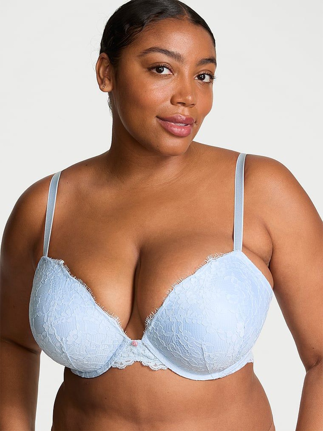 Victoria's Secret Medium Coverage Self Design Cut and Sew Heavily Padded Push-Up Bra, Blue
Victoria's Secret Medium Coverage Self Design Cut and Sew Heavily Padded Push-Up Bra, Blue
