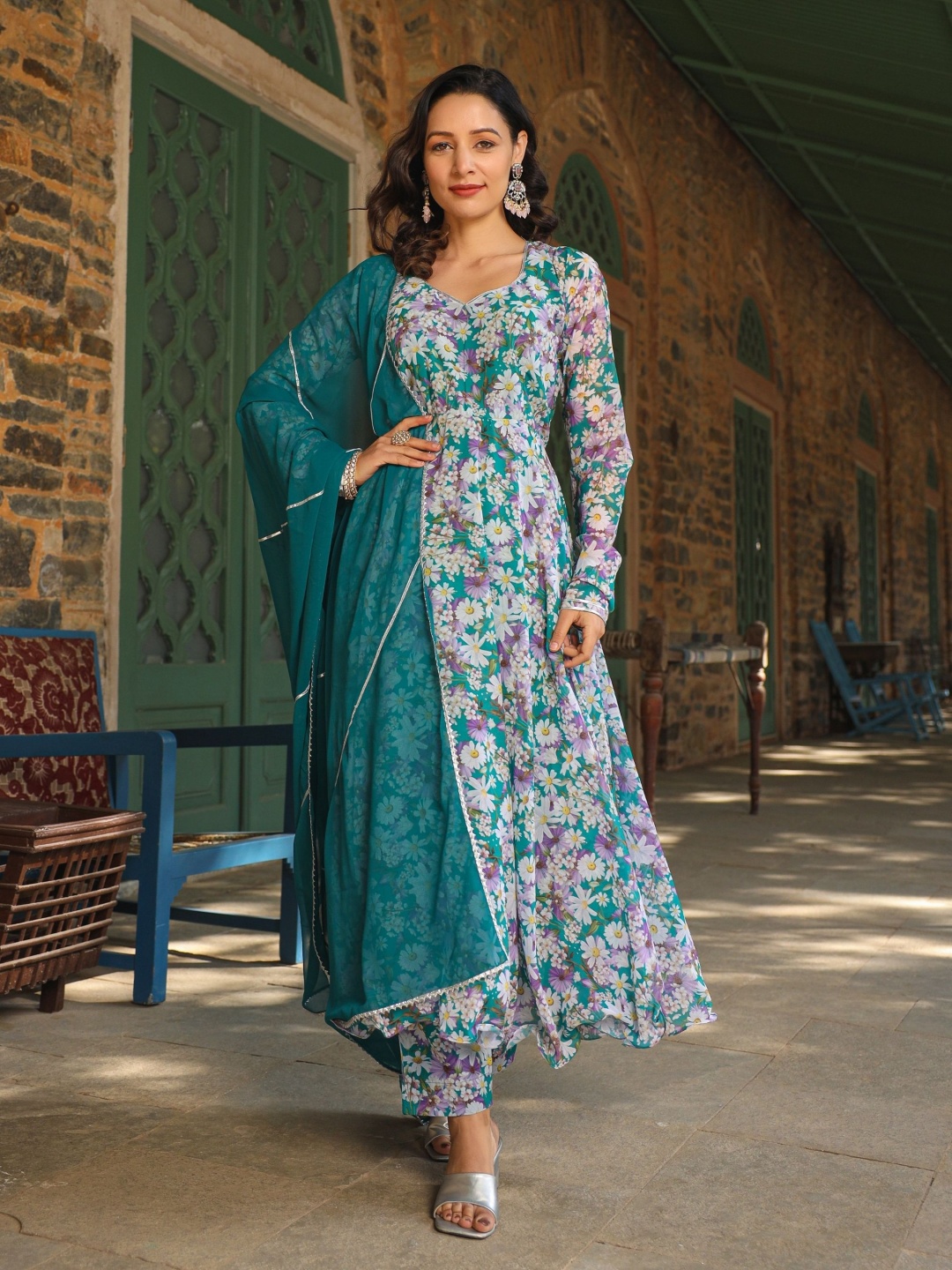 ASHEERA Women Floral Printed Regular Gotta Patti Kurta with Trousers & With Dupatta, Green
ASHEERA Women Floral Printed Regular Gotta Patti Kurta with Trousers & With Dupatta, Green