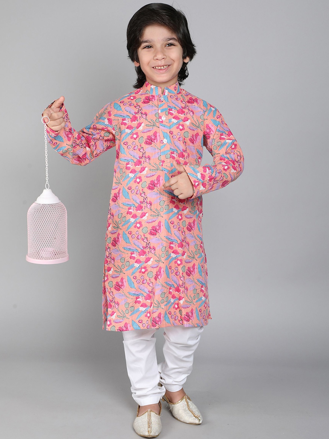 Little Clothings Boys Floral Printed Mandarin Collar Pure Cotton Straight Kurta & Churidar, Peach
Little Clothings Boys Floral Printed Mandarin Collar Pure Cotton Straight Kurta & Churidar, Peach