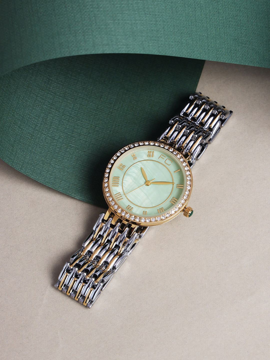 French Connection Women Dial & Stainless Bracelet Style Straps Analogue Watch FCN0117TM, Green
French Connection Women Dial & Stainless Bracelet Style Straps Analogue Watch FCN0117TM, Green
