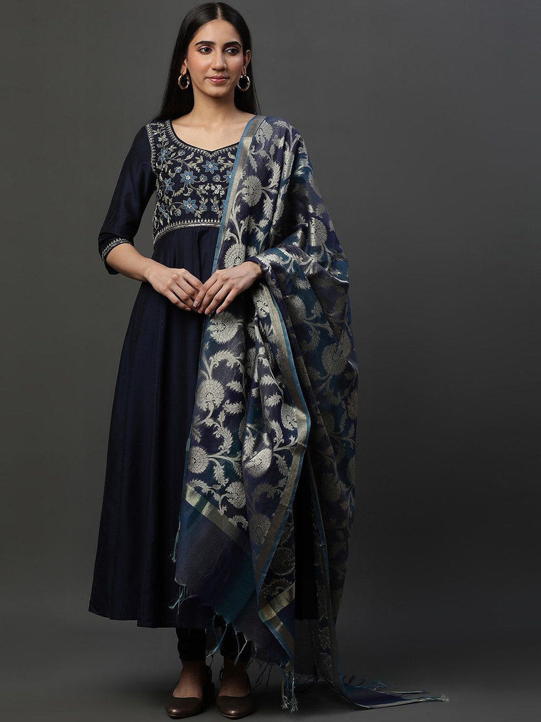 AURELIA Women Ethnic Motifs Yoke Design Regular Thread Work Kurta With Dupatta, Blue
AURELIA Women Ethnic Motifs Yoke Design Regular Thread Work Kurta With Dupatta, Blue