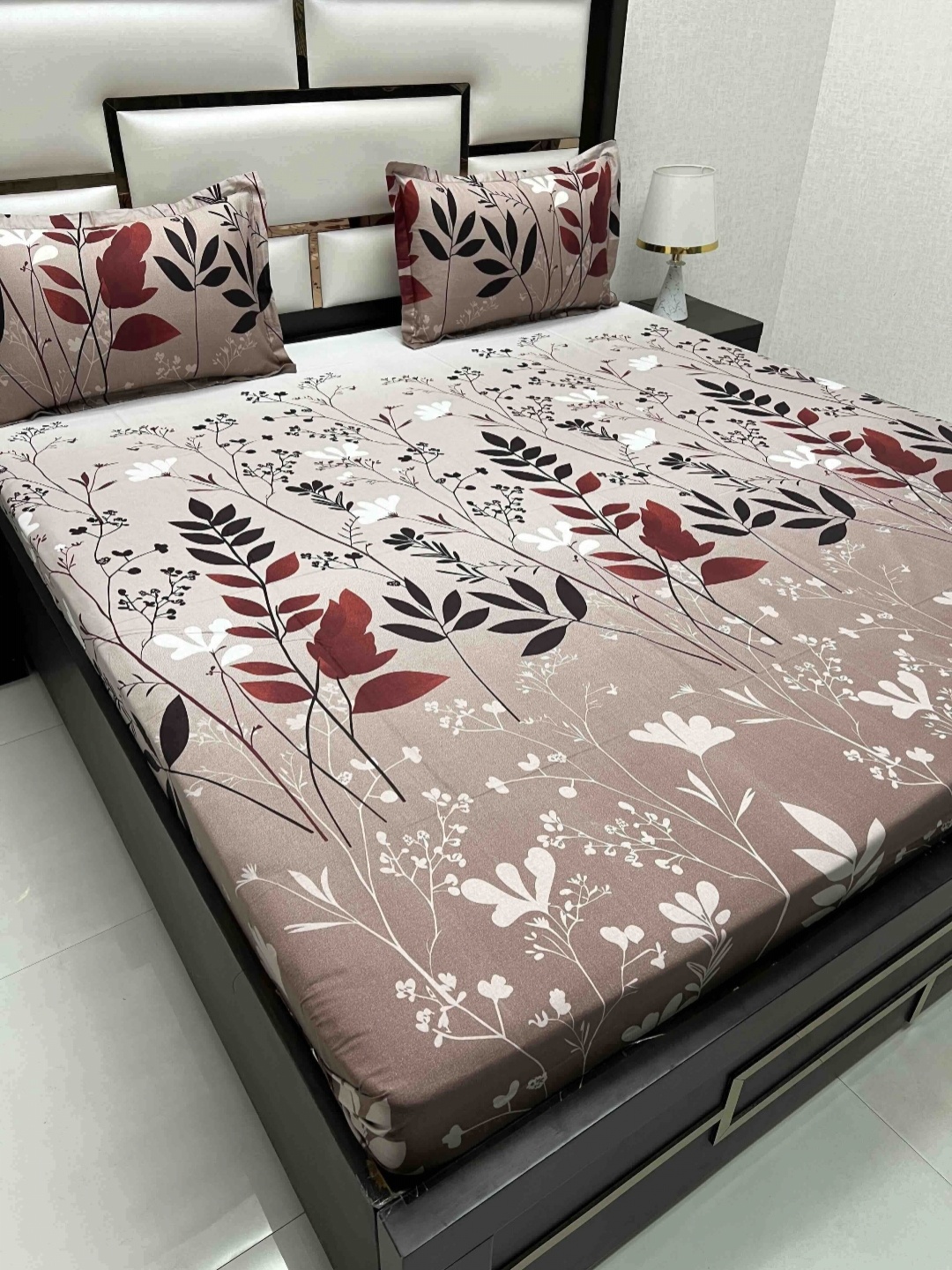 Pure Decor Passion Fur Purple Print 300 TC Pure Cotton Queen Bedsheet Set 2.27 m x 2.55 m
Pure Decor Passion Fur Purple Print 300 TC Pure Cotton Queen Bedsheet Set 2.27 m x 2.55 m