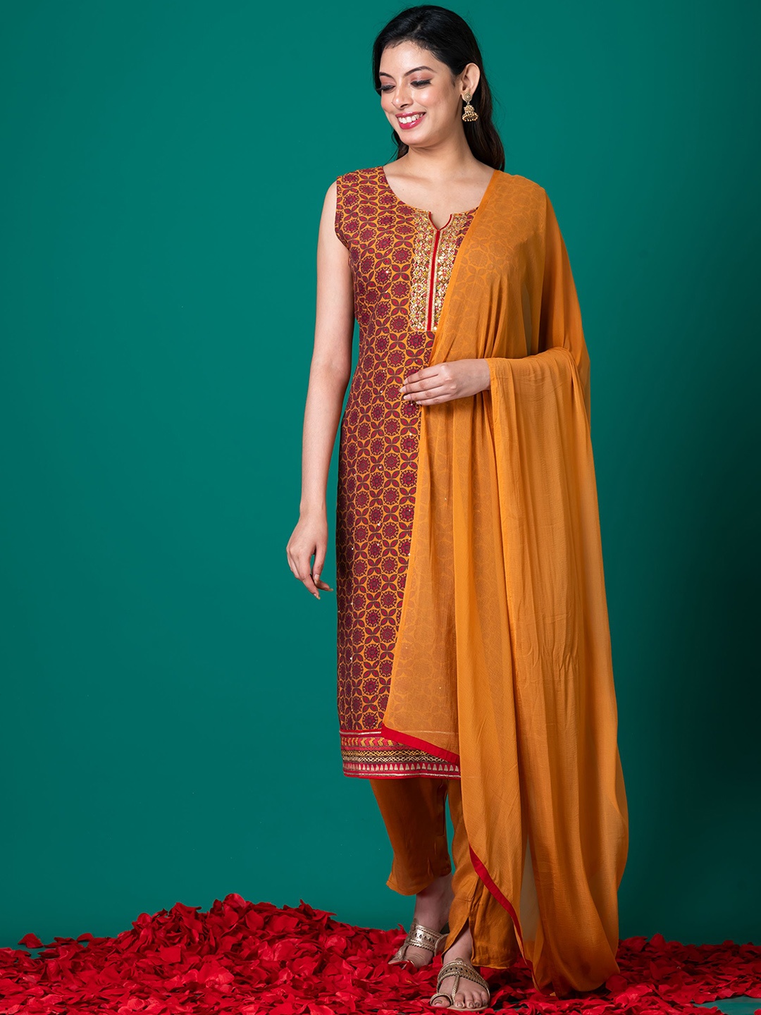 SHREE BALAJI Women Floral Printed Regular Sequinned Kurta with Trousers & With Dupatta, Yellow
SHREE BALAJI Women Floral Printed Regular Sequinned Kurta with Trousers & With Dupatta, Yellow
