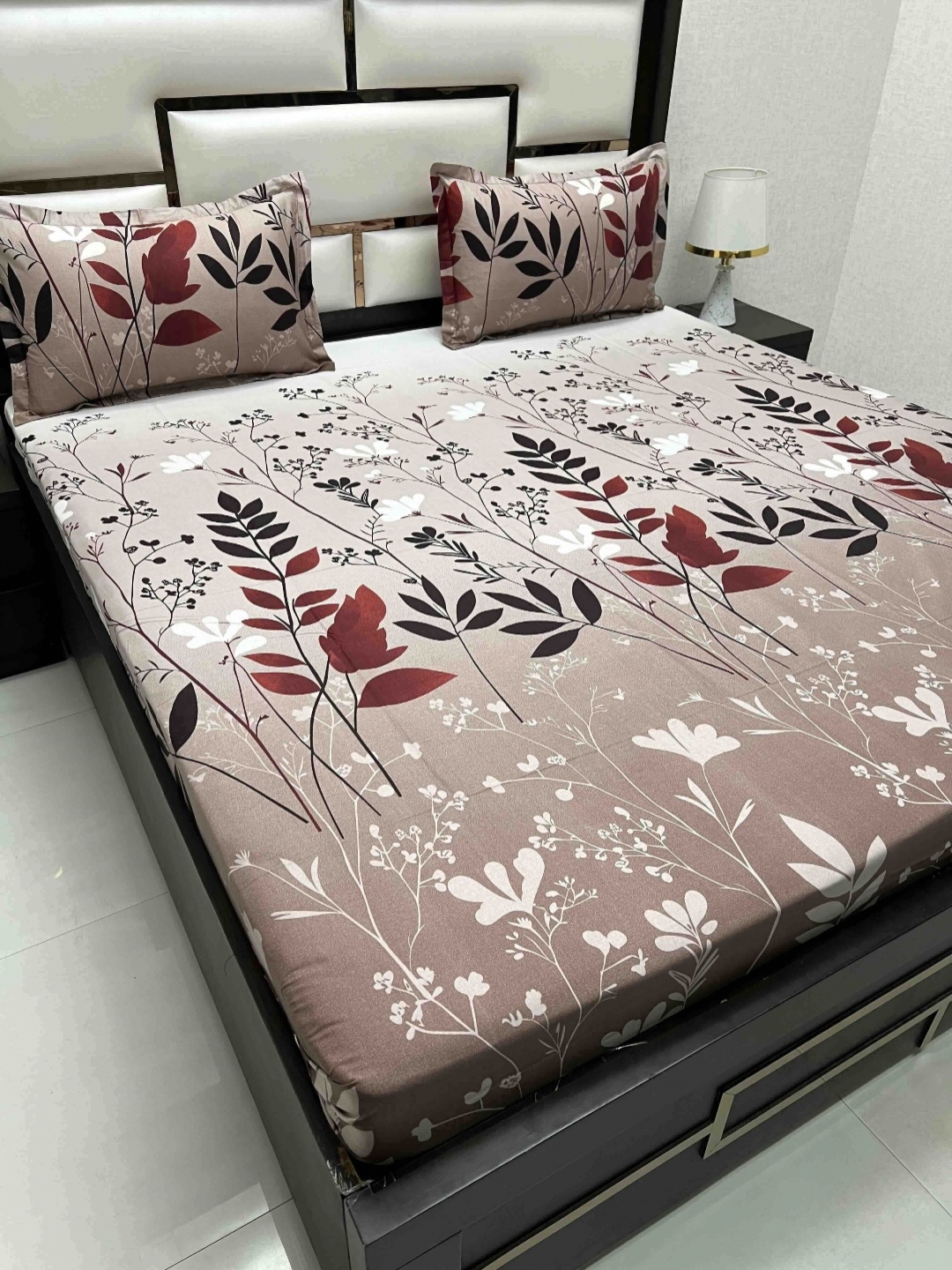 Pure Decor White & Brown Floral 250 TC Pure Cotton Queen Bedsheet Set 2.26 m x 2.57 m
Pure Decor White & Brown Floral 250 TC Pure Cotton Queen Bedsheet Set 2.26 m x 2.57 m