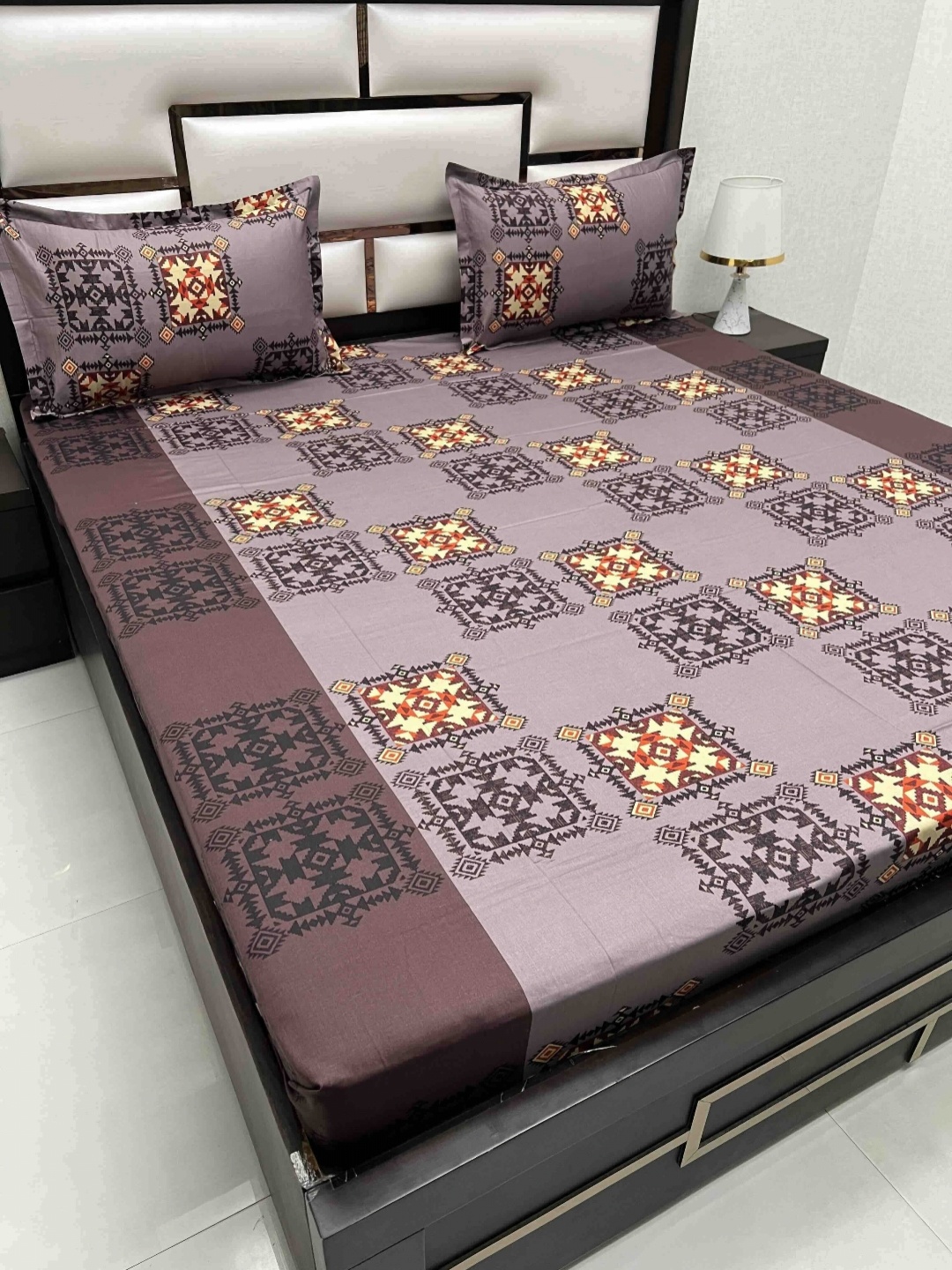 Pure Decor Brown & Purple Ethnic Motifs Cotton 240 TC Queen Bedsheet Set 2.26 m x 2.56 m
Pure Decor Brown & Purple Ethnic Motifs Cotton 240 TC Queen Bedsheet Set 2.26 m x 2.56 m