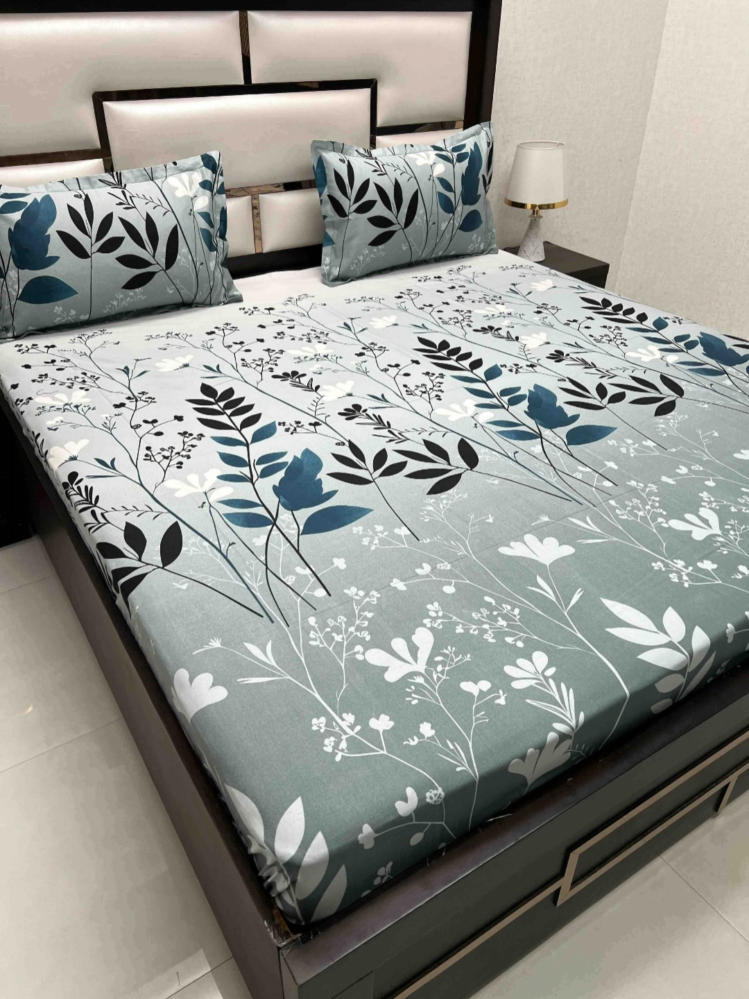 Pure Decor Passion Fur Blue Printed 300 TC Pure Cotton Queen Bedsheet Set 2.27 m x 2.55 m
Pure Decor Passion Fur Blue Printed 300 TC Pure Cotton Queen Bedsheet Set 2.27 m x 2.55 m