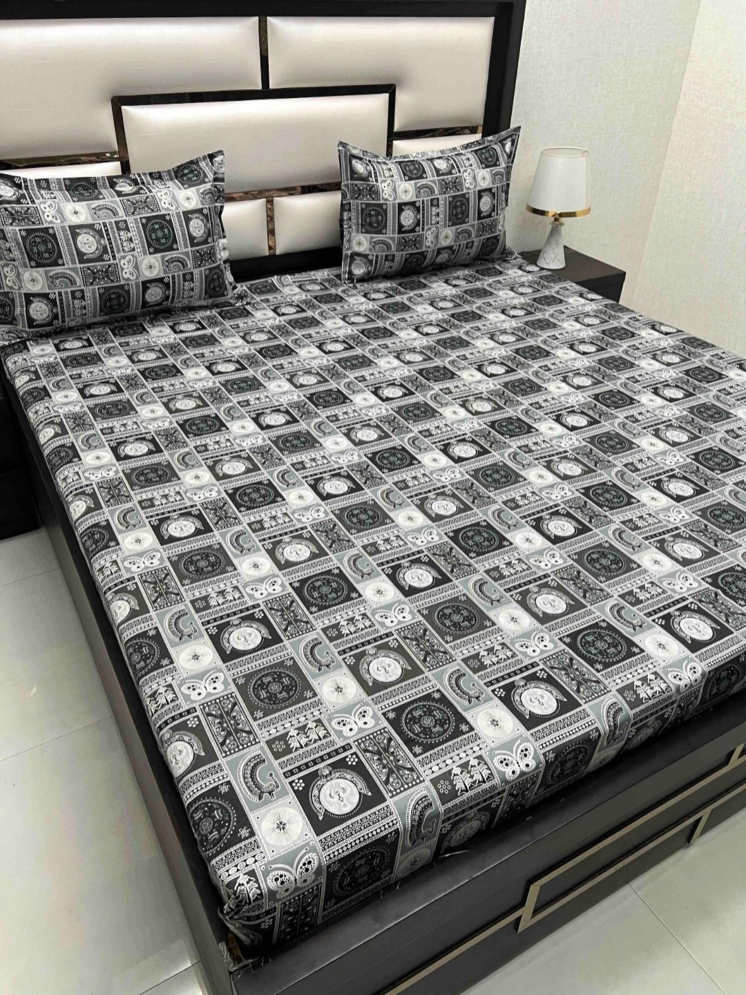 Pure Decor Black Ethnic Motifs Pure Cotton 350 TC Queen Bedsheet Set 2.25 m x 2.57 m
Pure Decor Black Ethnic Motifs Pure Cotton 350 TC Queen Bedsheet Set 2.25 m x 2.57 m