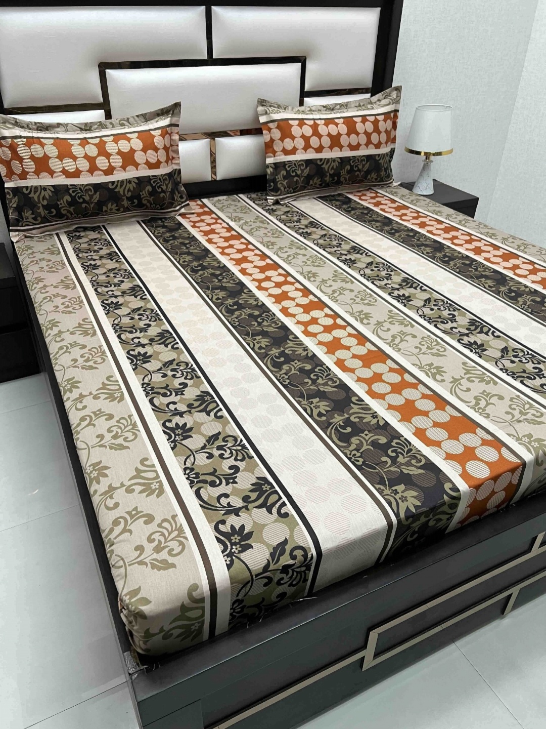 Pure Decor Brown & Green Floral Pure Cotton 220 TC Queen Bedsheet Set 2.26 m x 2.54 m
Pure Decor Brown & Green Floral Pure Cotton 220 TC Queen Bedsheet Set 2.26 m x 2.54 m