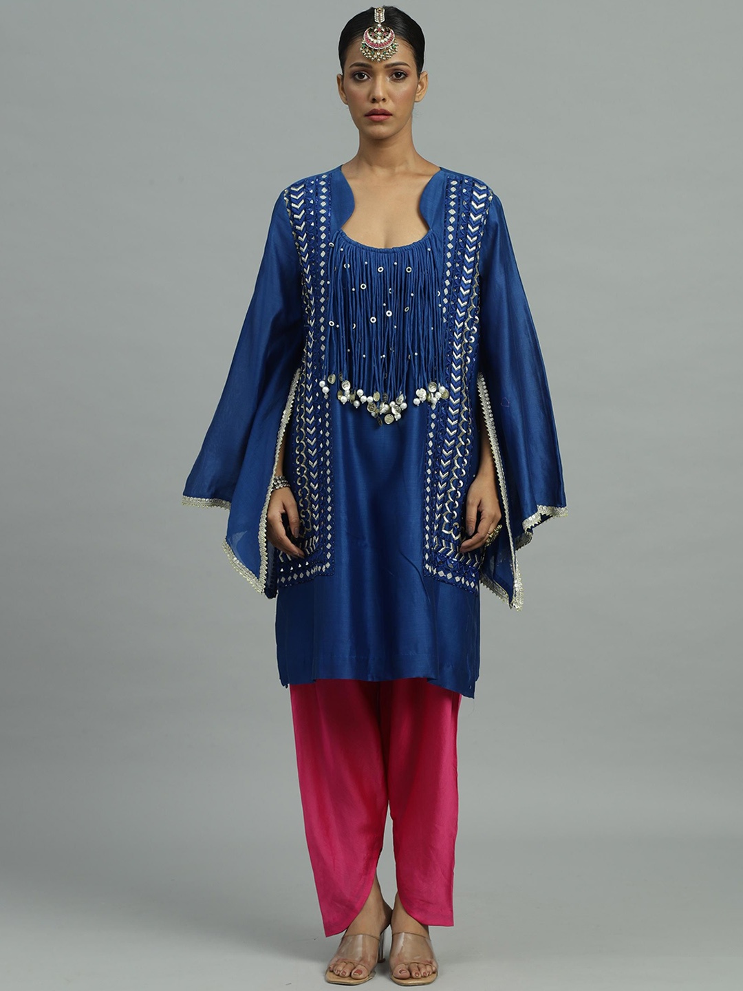 Siyona by Ankurita Women Embroidered Regular Sequinned Chanderi Silk Kurta with Dhoti Pants & With Dupatta, Blue
Siyona by Ankurita Women Embroidered Regular Sequinned Chanderi Silk Kurta with Dhoti Pants & With Dupatta, Blue
