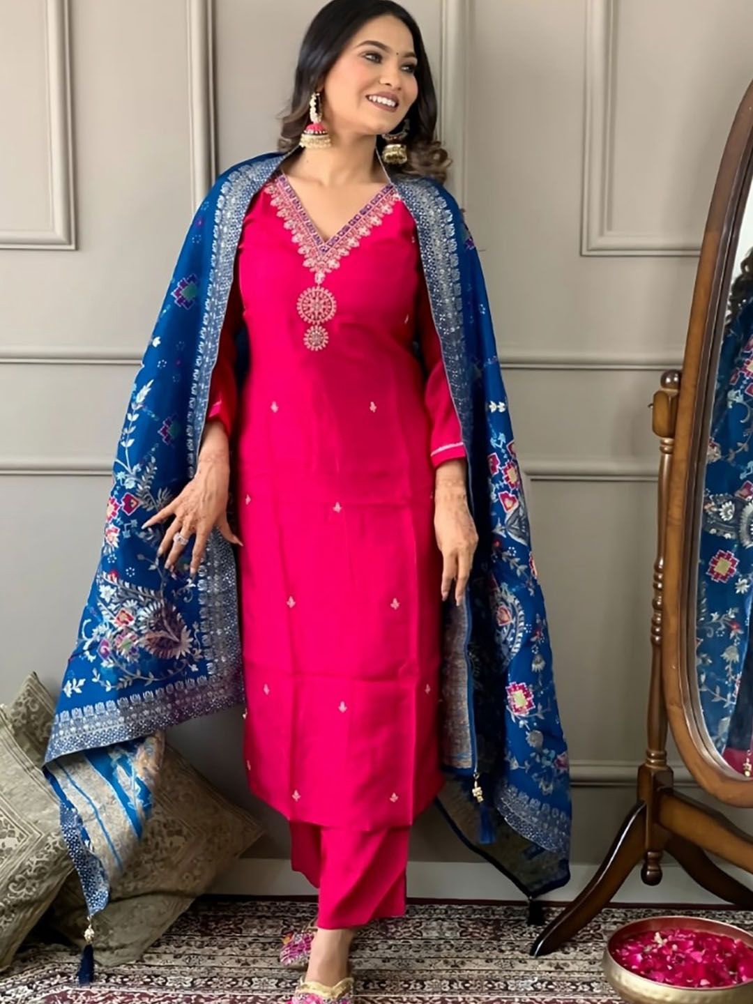 BLACK SCISSOR Women Embroidered Regular Chanderi Silk Kurta with Trousers & With Dupatta, Pink
BLACK SCISSOR Women Embroidered Regular Chanderi Silk Kurta with Trousers & With Dupatta, Pink
