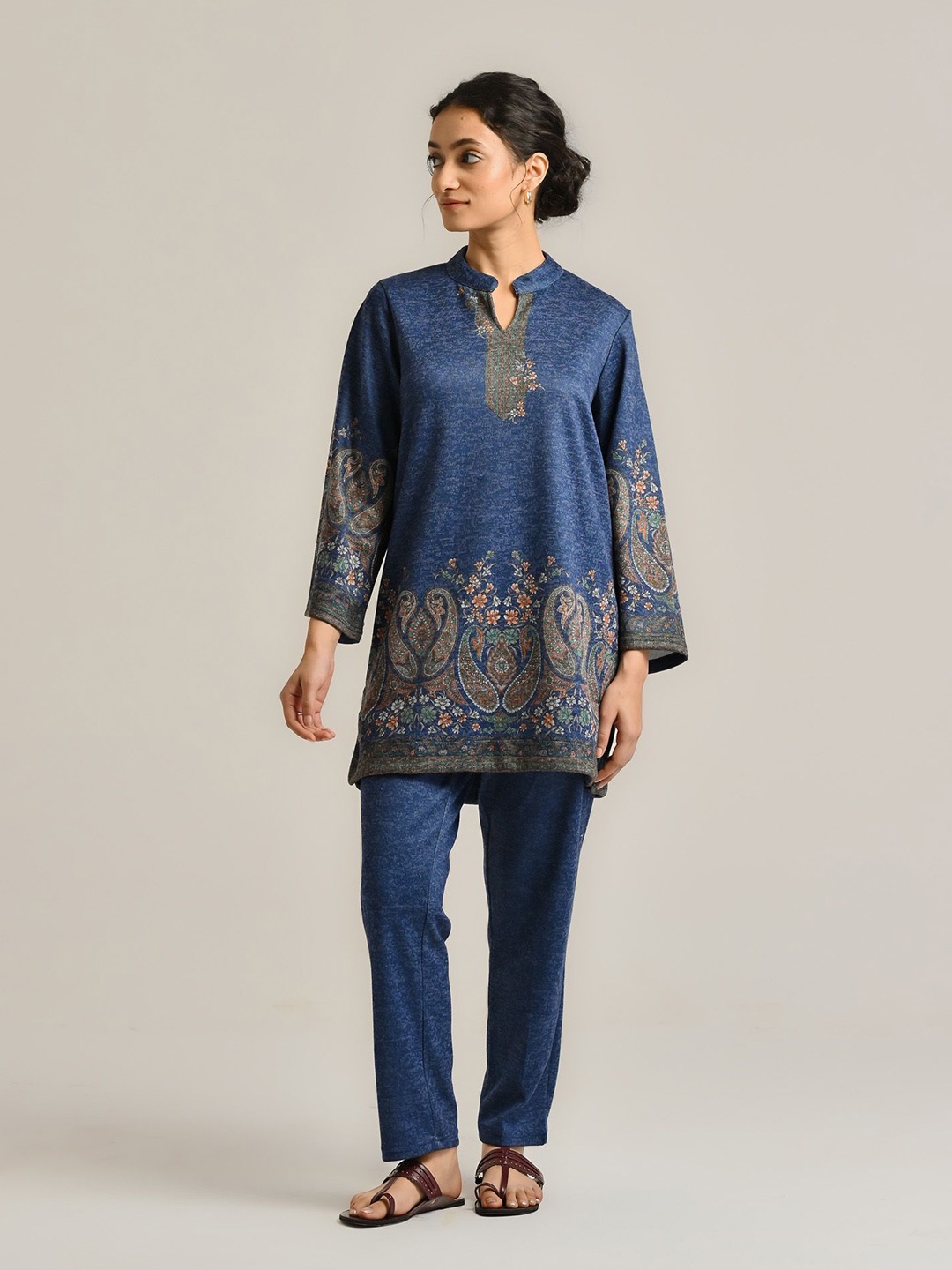 Rustorange Paisley Printed Mandarin Collar Long Sleeves Top With Trouser, Blue
Rustorange Paisley Printed Mandarin Collar Long Sleeves Top With Trouser, Blue