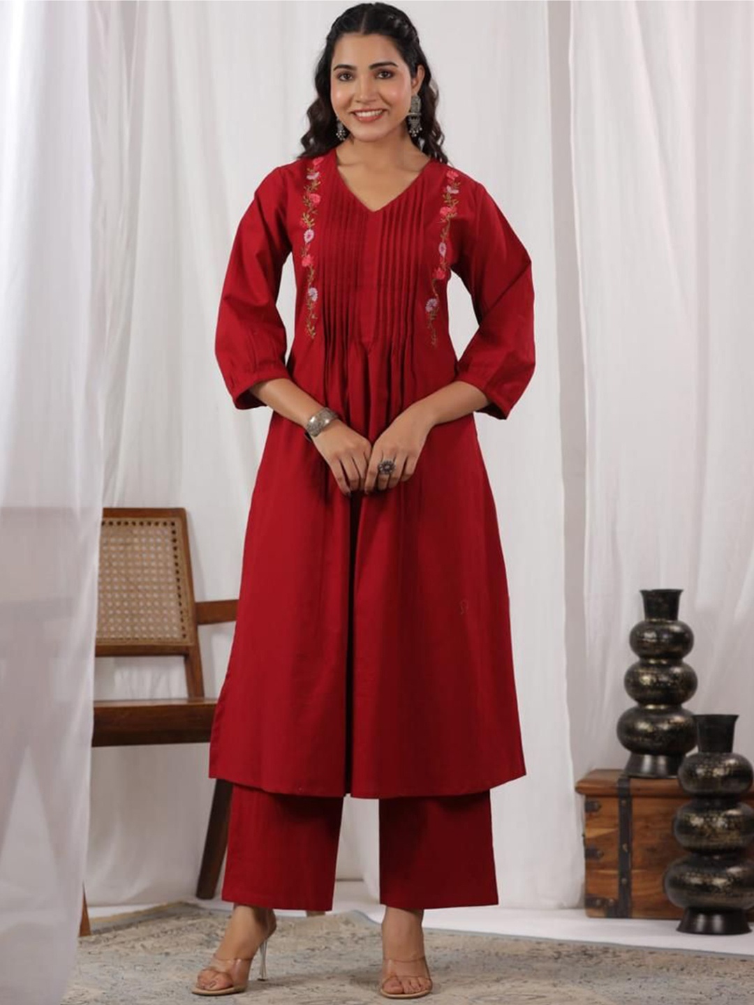 KALINI Women Floral Embroidered Pleated Thread Work Pure Cotton Kurta with Palazzos, Red
KALINI Women Floral Embroidered Pleated Thread Work Pure Cotton Kurta with Palazzos, Red