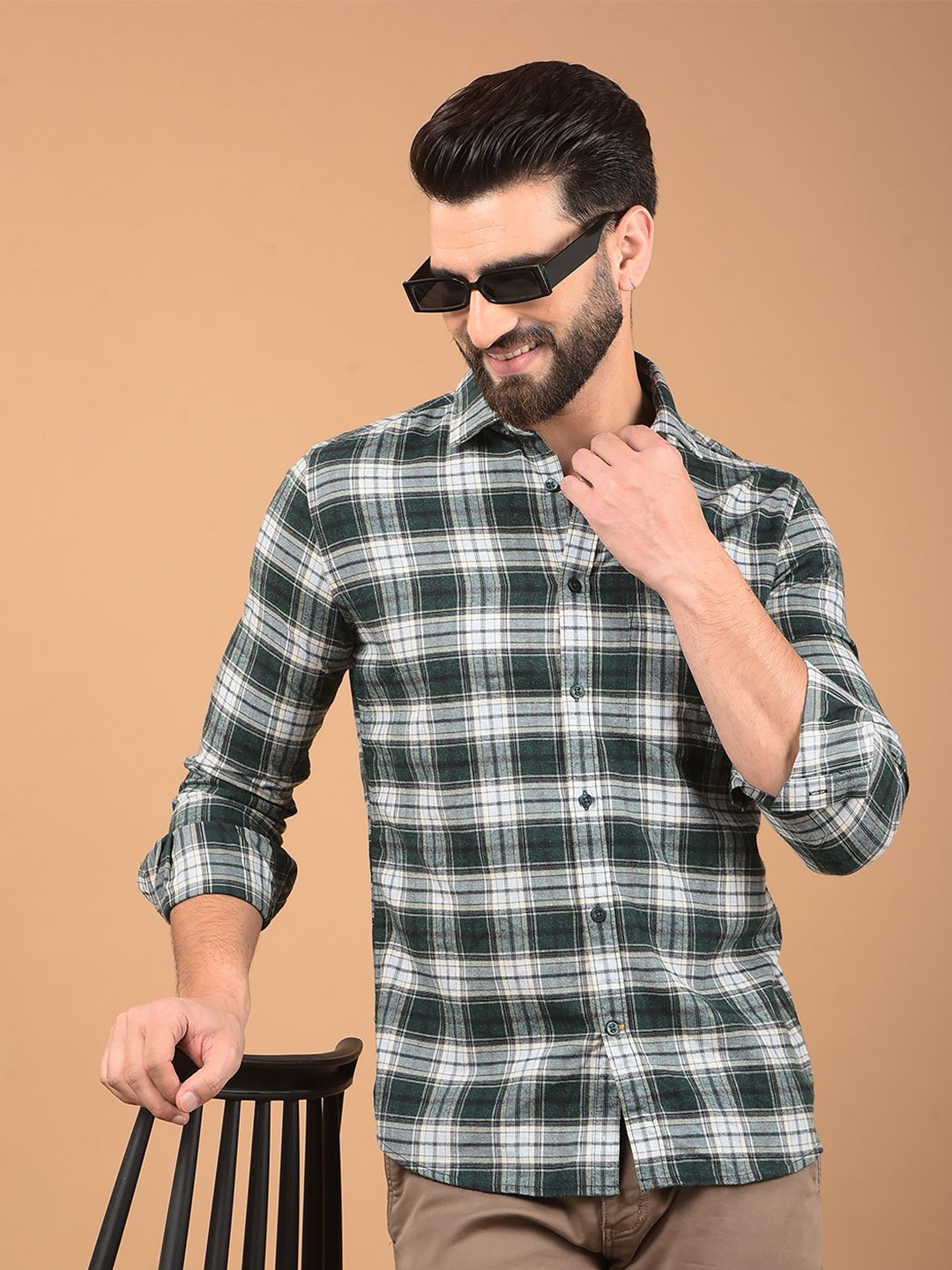 Crimsoune Club Men Classic Spread Collar Tartan Checked Cotton Slim Fit Casual Shirt, Green
Crimsoune Club Men Classic Spread Collar Tartan Checked Cotton Slim Fit Casual Shirt, Green