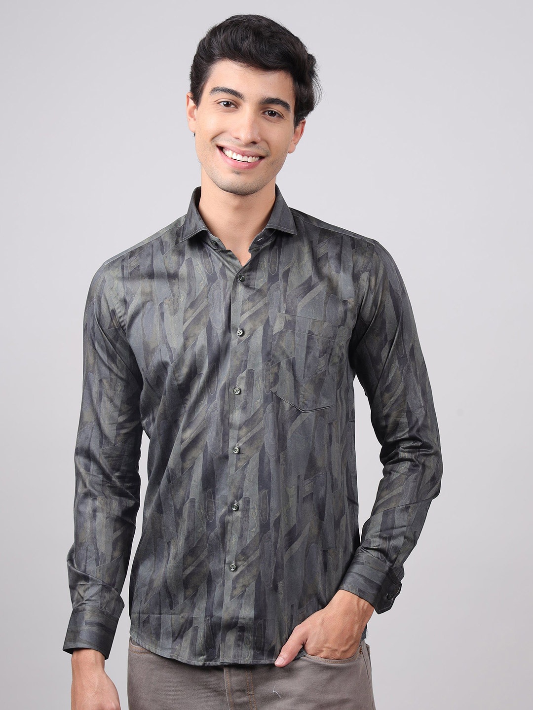 John Philips Men India Slim Spread Collar Abstract Printed Cotton Casual Shirt, Teal
John Philips Men India Slim Spread Collar Abstract Printed Cotton Casual Shirt, Teal