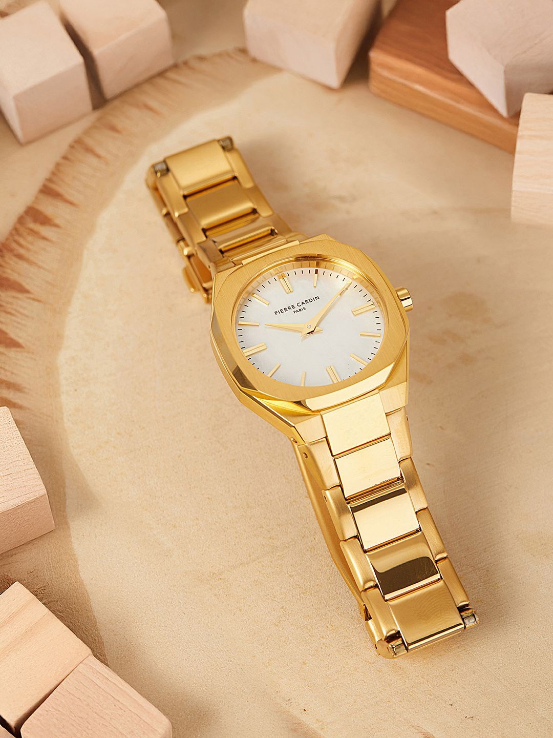 pierre cardin Women Dial & Stainless Steel Straps Analogue Multi Function Watch CF.1008.MG
pierre cardin Women Dial & Stainless Steel Straps Analogue Multi Function Watch CF.1008.MG