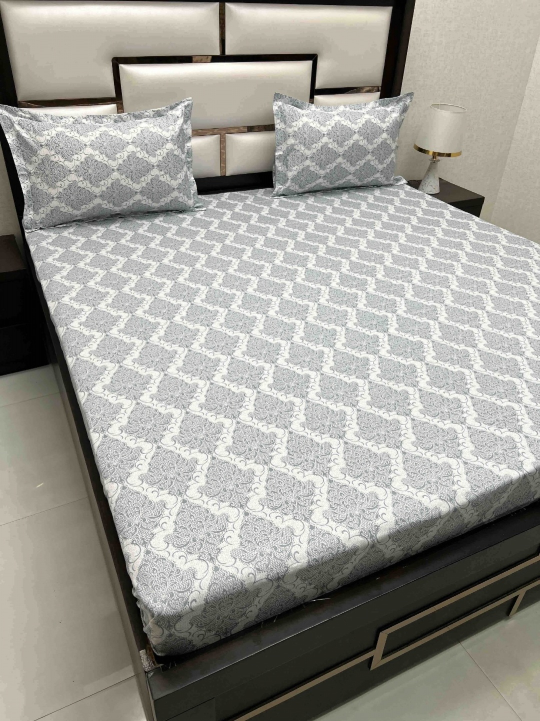 Pure Decor Royal Passion White 300 TC Pure Cotton Queen Bedsheet Set-2.27 m x 2.55 m, Grey
Pure Decor Royal Passion White 300 TC Pure Cotton Queen Bedsheet Set-2.27 m x 2.55 m, Grey