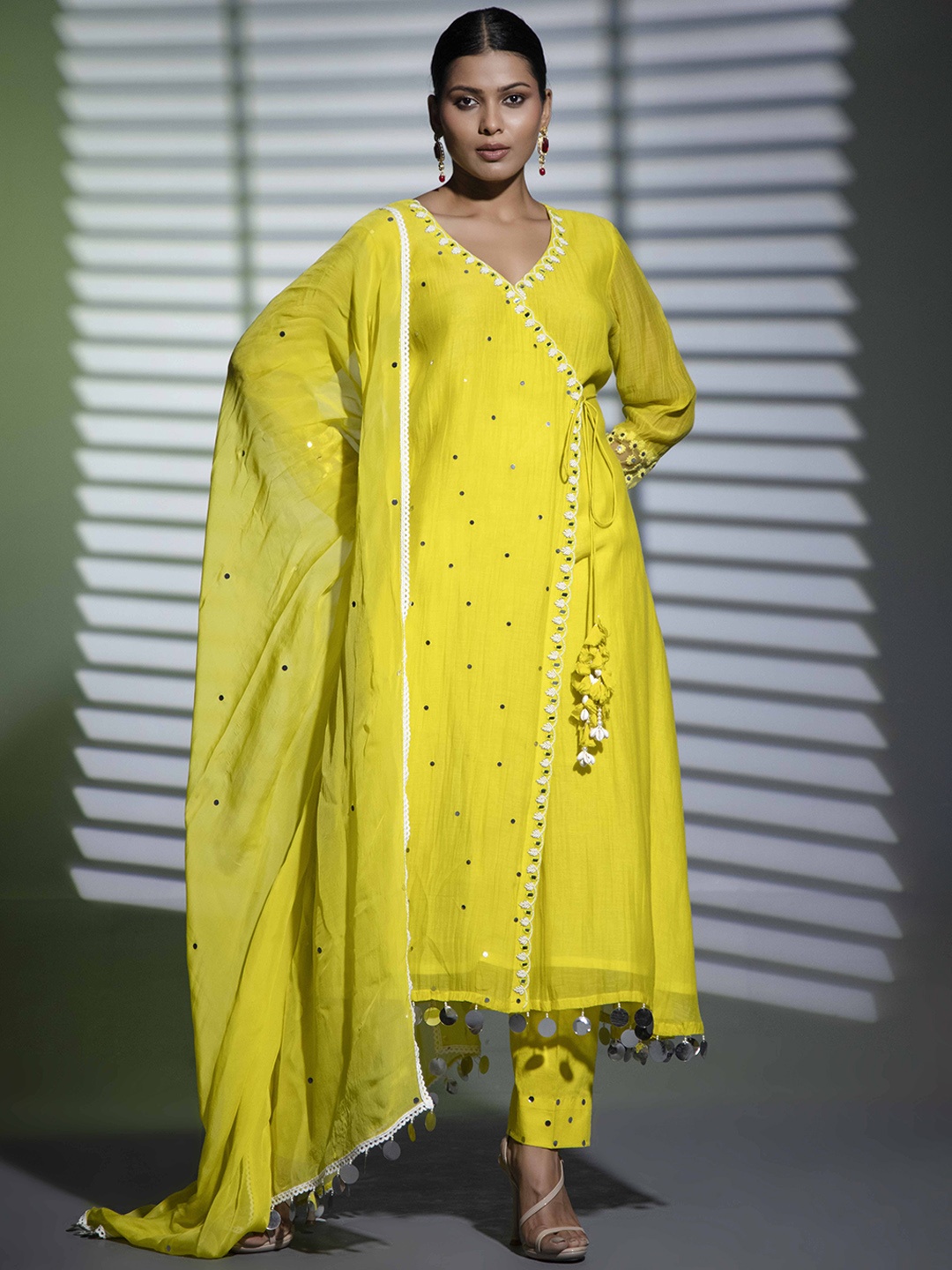 SHWETA DABAS Women Regular Zardozi Pure Cotton Kurta with Trousers & With Dupatta, Green
SHWETA DABAS Women Regular Zardozi Pure Cotton Kurta with Trousers & With Dupatta, Green