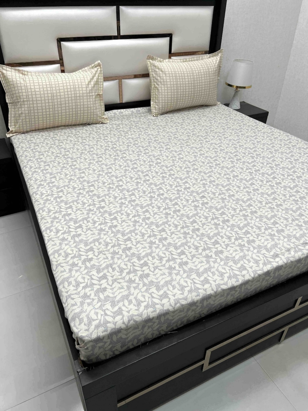 Pure Decor Cotton King Size Double Bed Bedsheet With 2 Pillow Covers 2.74m X 2.74m, Grey melange
Pure Decor Cotton King Size Double Bed Bedsheet With 2 Pillow Covers 2.74m X 2.74m, Grey melange