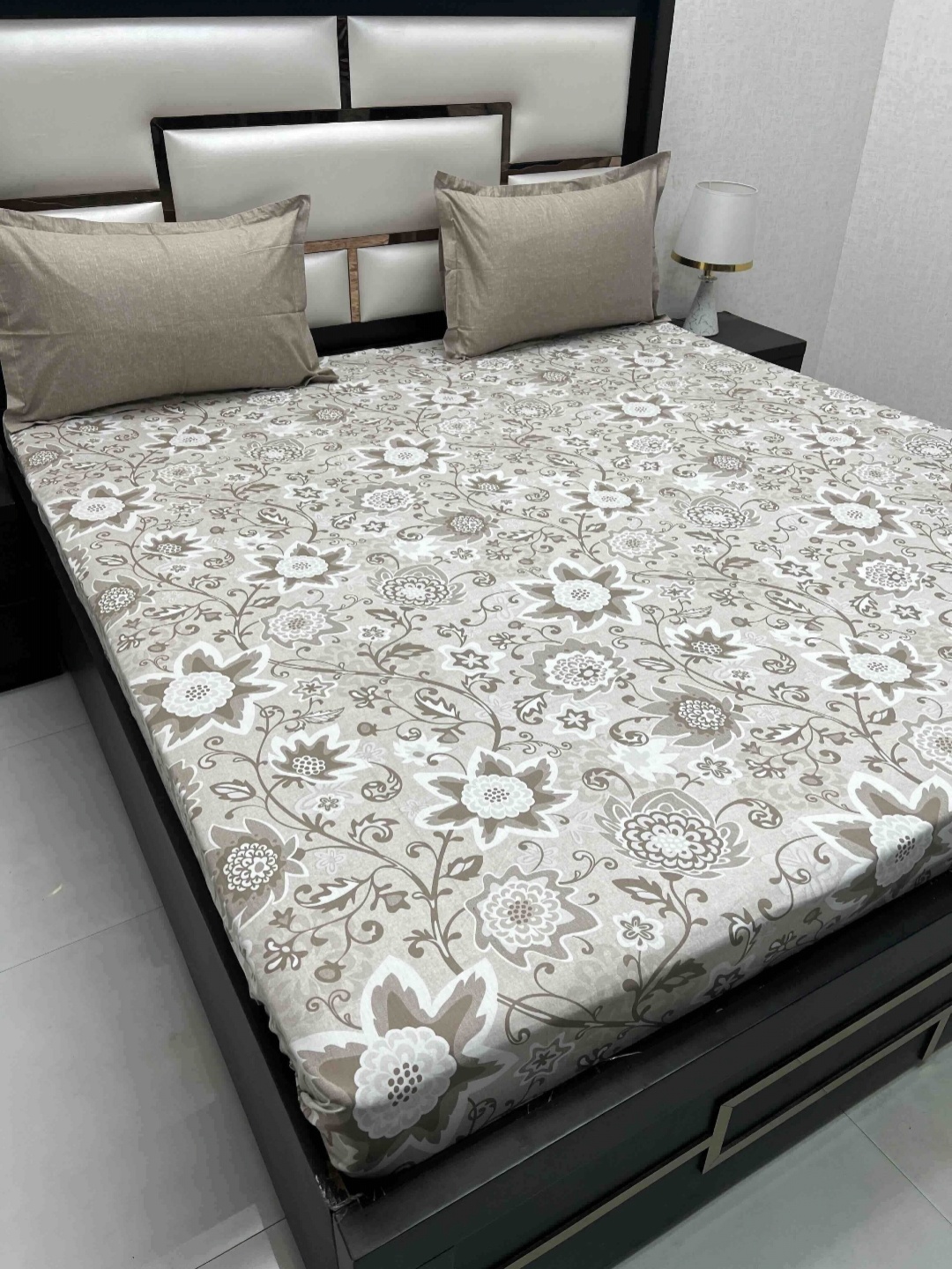 Pure Decor Cotton King Size Double Bed Bedsheet With 2 Pillow Covers 2.74m X 2.74m, Brown
Pure Decor Cotton King Size Double Bed Bedsheet With 2 Pillow Covers 2.74m X 2.74m, Brown