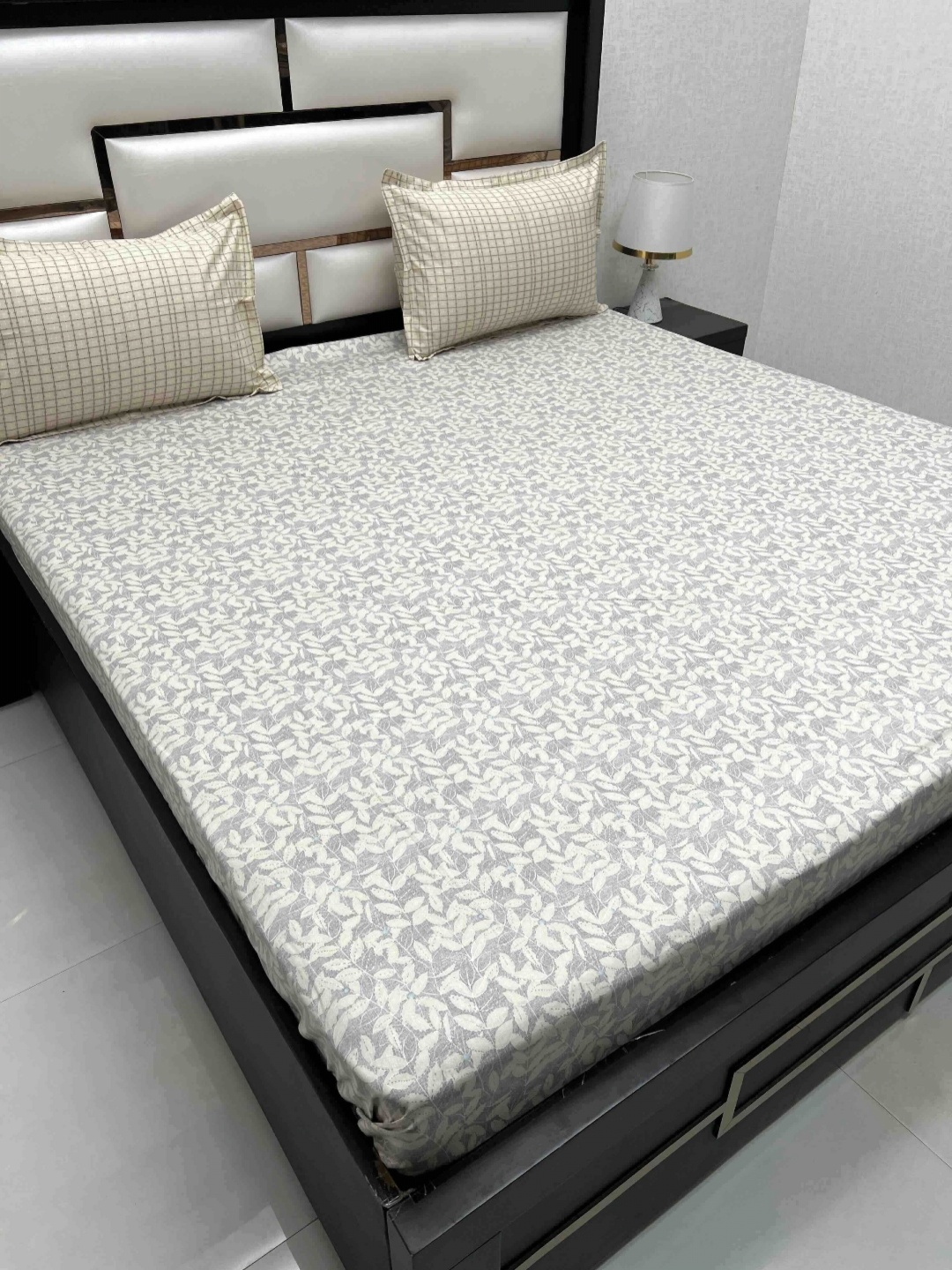 Pure Decor Cotton King Size Double Bed Bedsheet With 2 Pillow Covers 2.74m X 2.74m, Grey
Pure Decor Cotton King Size Double Bed Bedsheet With 2 Pillow Covers 2.74m X 2.74m, Grey