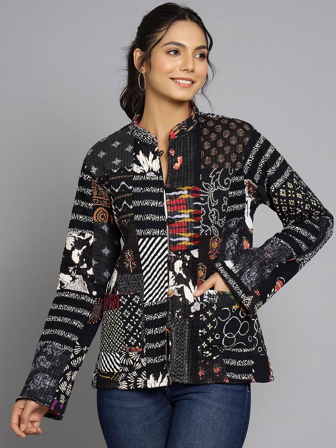HANDICRAFT PALACE Women Floral Reversible Tailored Jacket with Patchwork, Black
HANDICRAFT PALACE Women Floral Reversible Tailored Jacket with Patchwork, Black