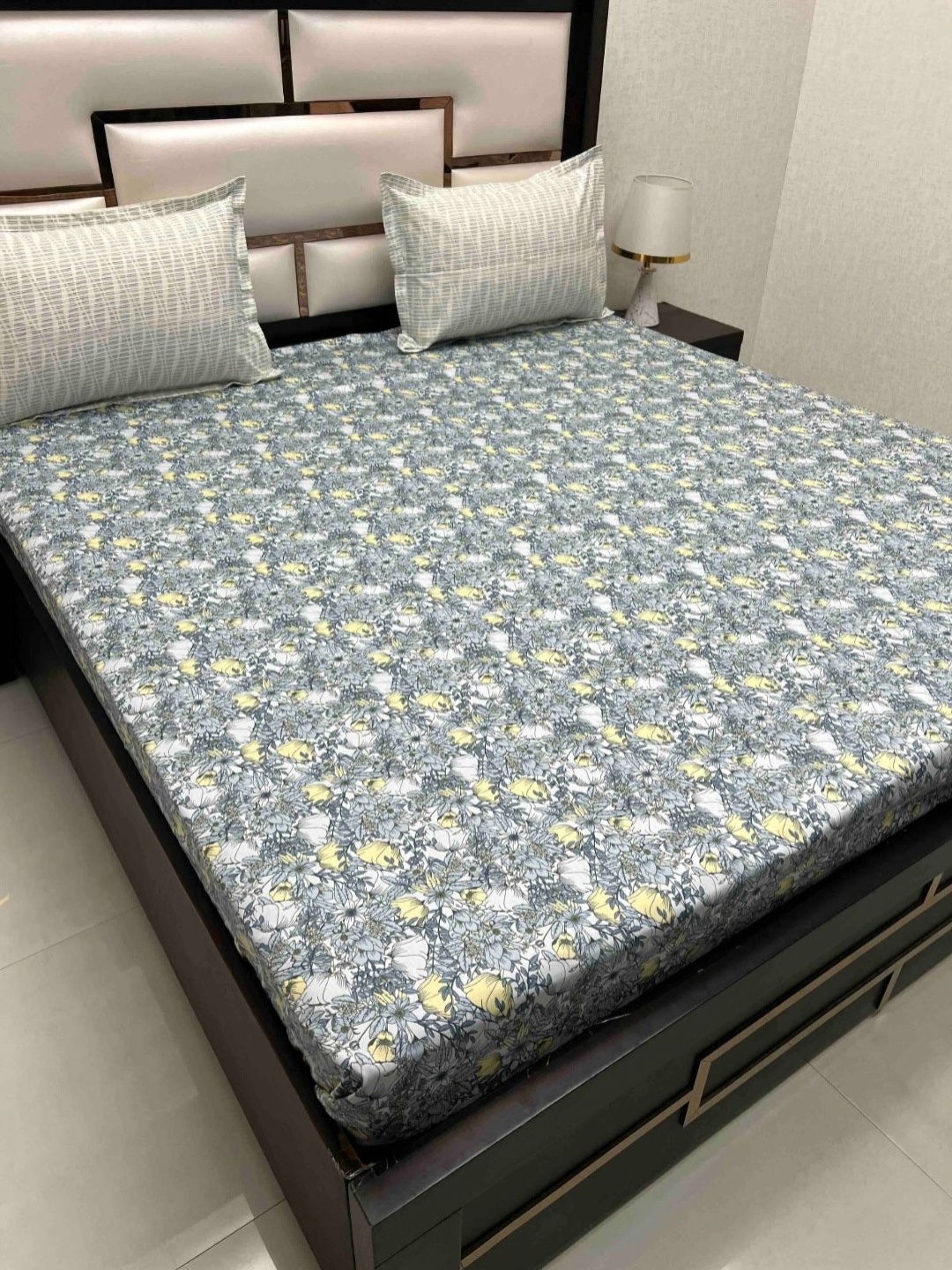 Pure Decor Cotton King Size Double Bed Bedsheet With 2 Pillow Covers 2.74m X 2.74m, White
Pure Decor Cotton King Size Double Bed Bedsheet With 2 Pillow Covers 2.74m X 2.74m, White