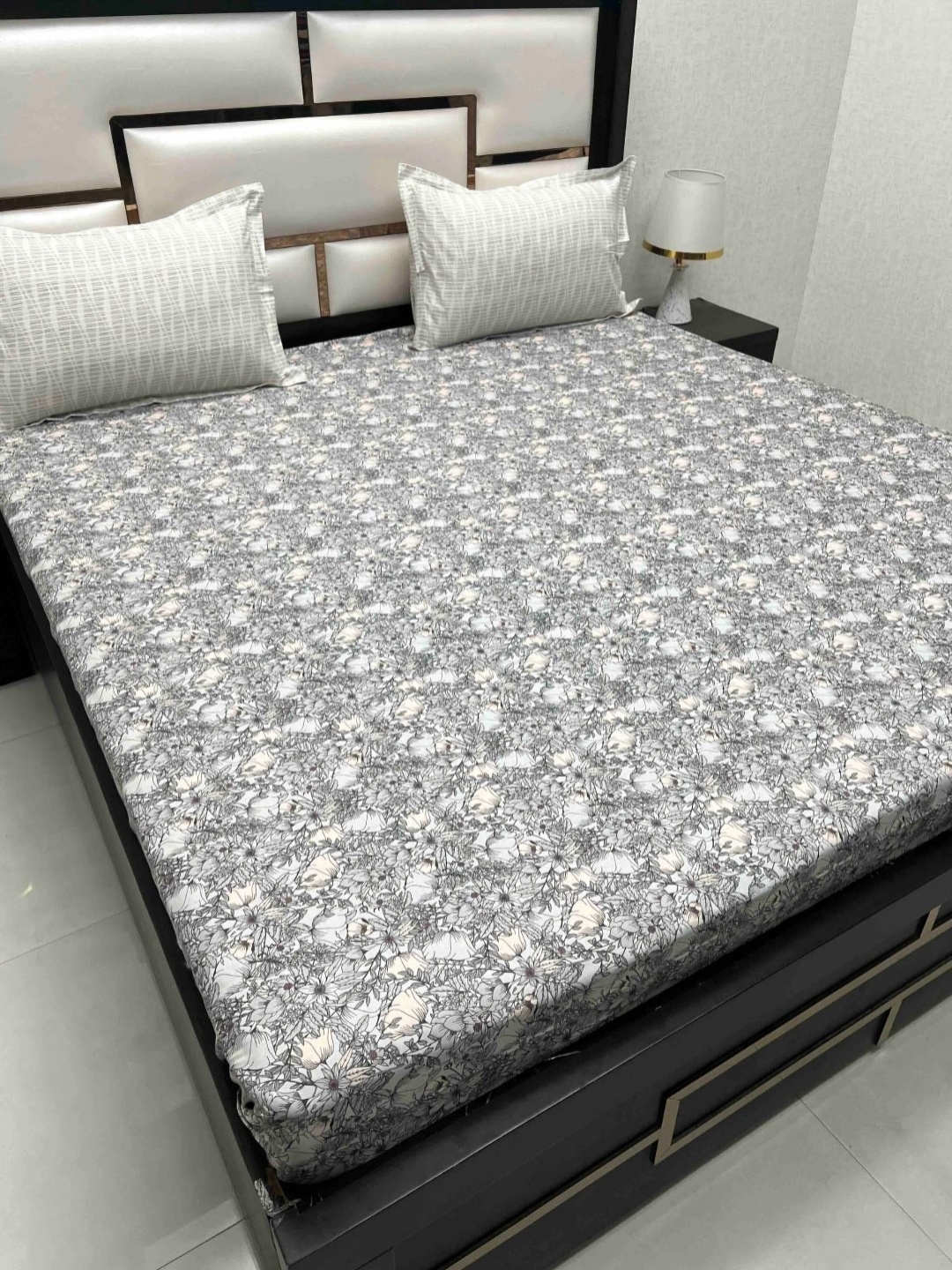 Pure Decor Cotton King Size Double Bed Bedsheet With 2 Pillow Covers 2.74m X 2.74m, Grey
Pure Decor Cotton King Size Double Bed Bedsheet With 2 Pillow Covers 2.74m X 2.74m, Grey